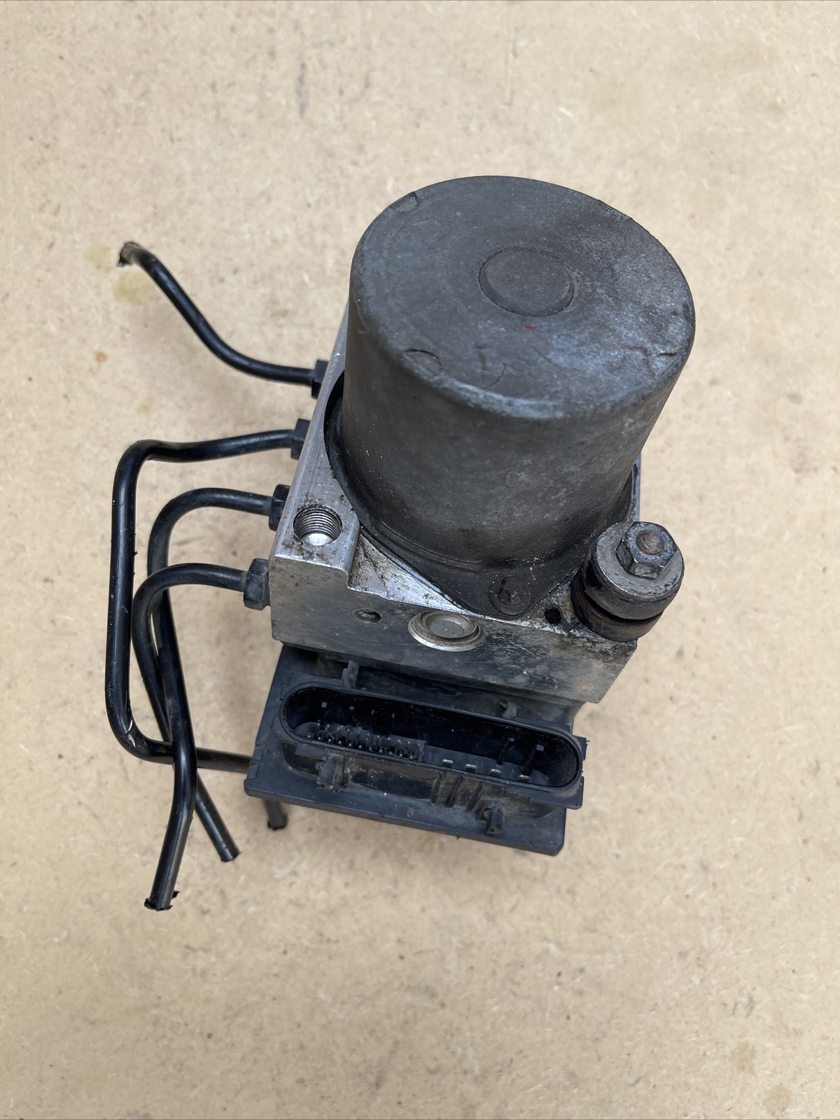 KIA CEED ABS PUMP CONTROLLER MODULE UNIT 0265231951 - 589201H300 - Image 5