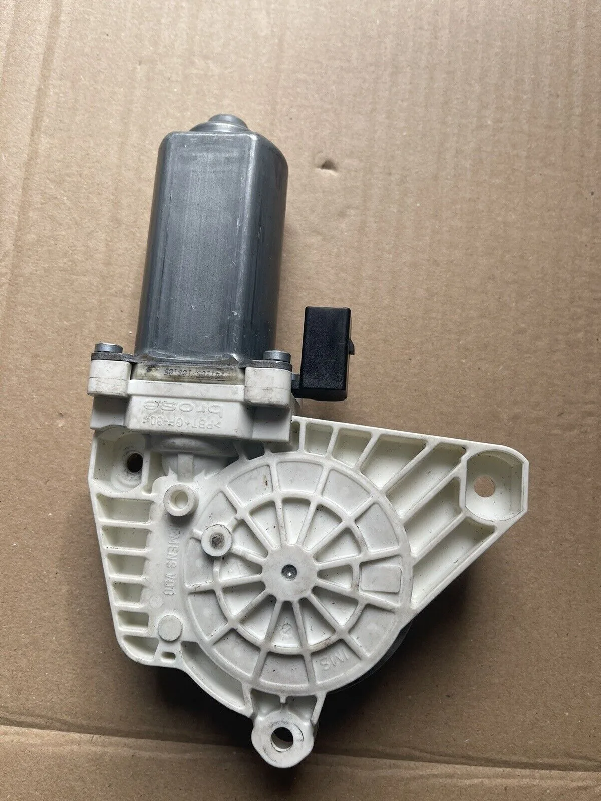 MERCEDES A W169 04-12 FRONT RIGHT DRIVER SIDE WINDOW MOTOR REGULATOR A1698281642 - Image 4