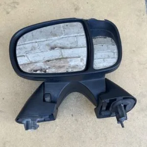 RENAULT VAUXHALL VIVARO RIGHT DRIVER SIDE FRONT DOOR MANUAL WING MIRROR E2020022