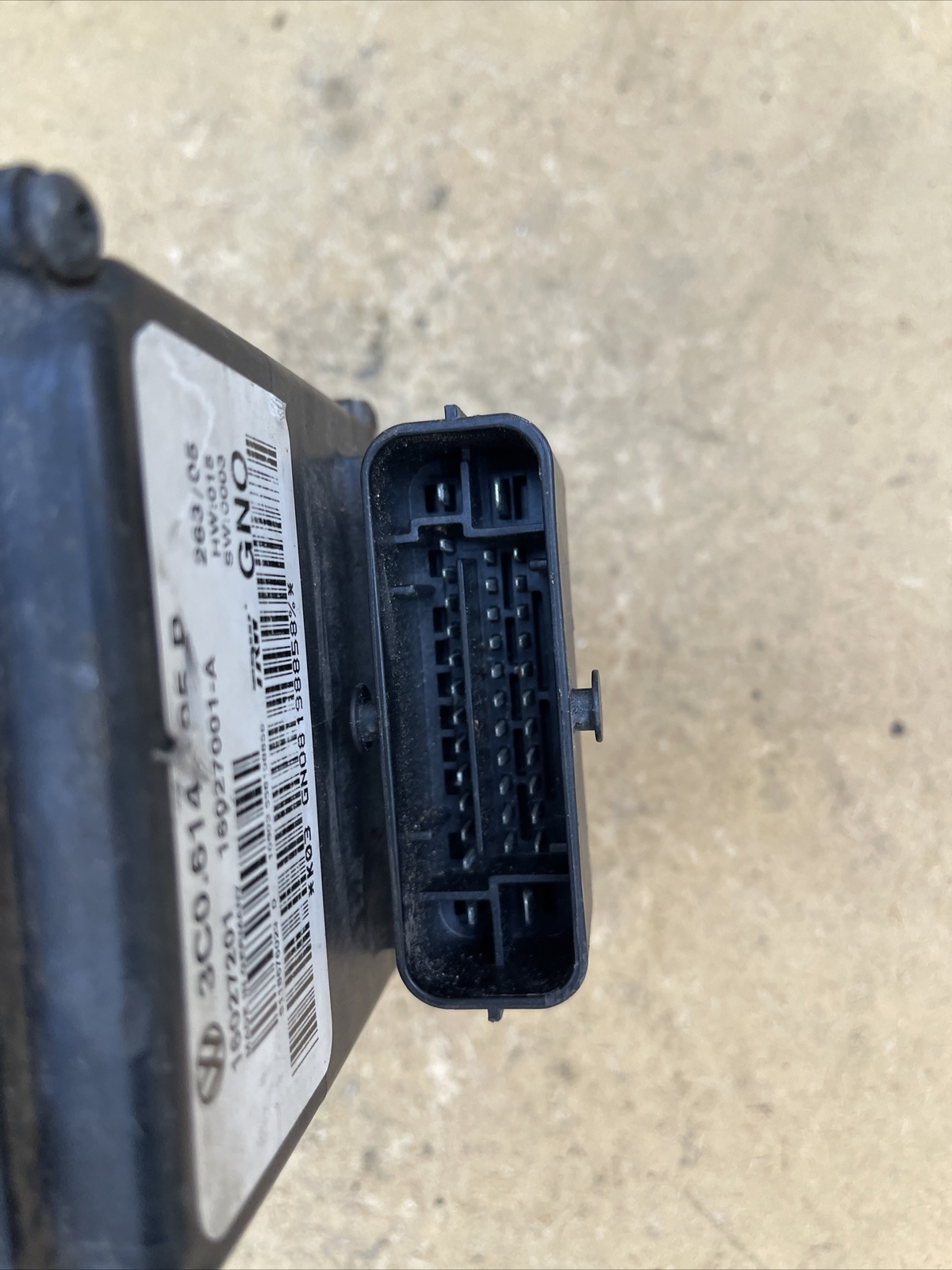 VW PASSAT B6 SALOON ESTATE 2005-2010 ABS PUMP CONTROL UNIT 3C0614095P 16027201 - Image 5