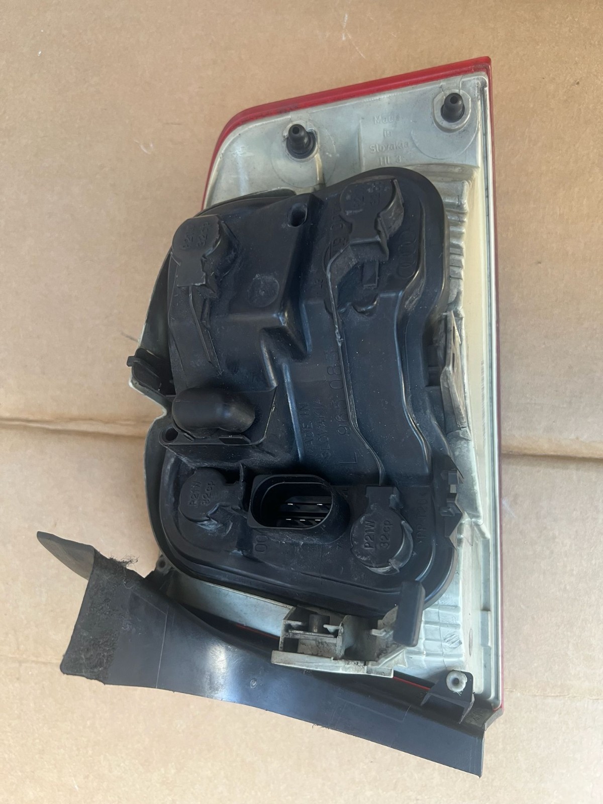 AUDI A4 2006 LEFT PASSENGER SIDE REAR TAIL LIGHT 96503701 L965069 965083 - Image 11