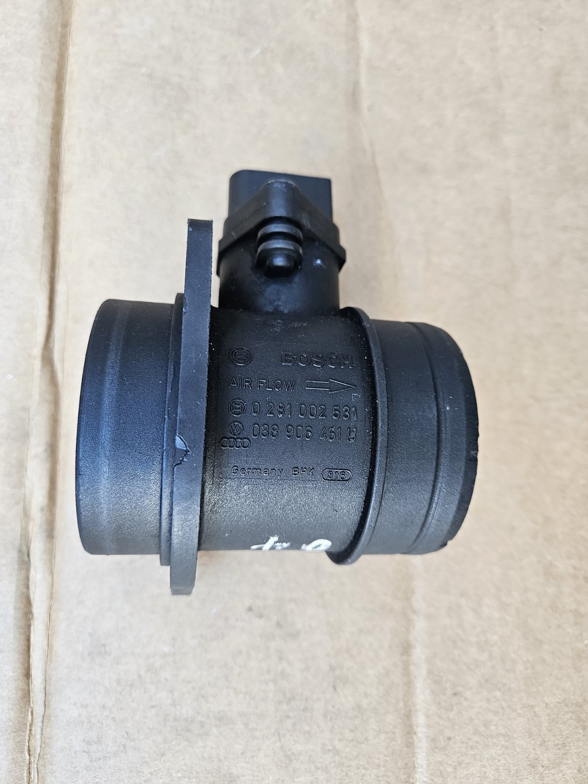 AUDI A4 AIR MASS FLOW METER SENSOR 0281002531 038906461B - Image 3