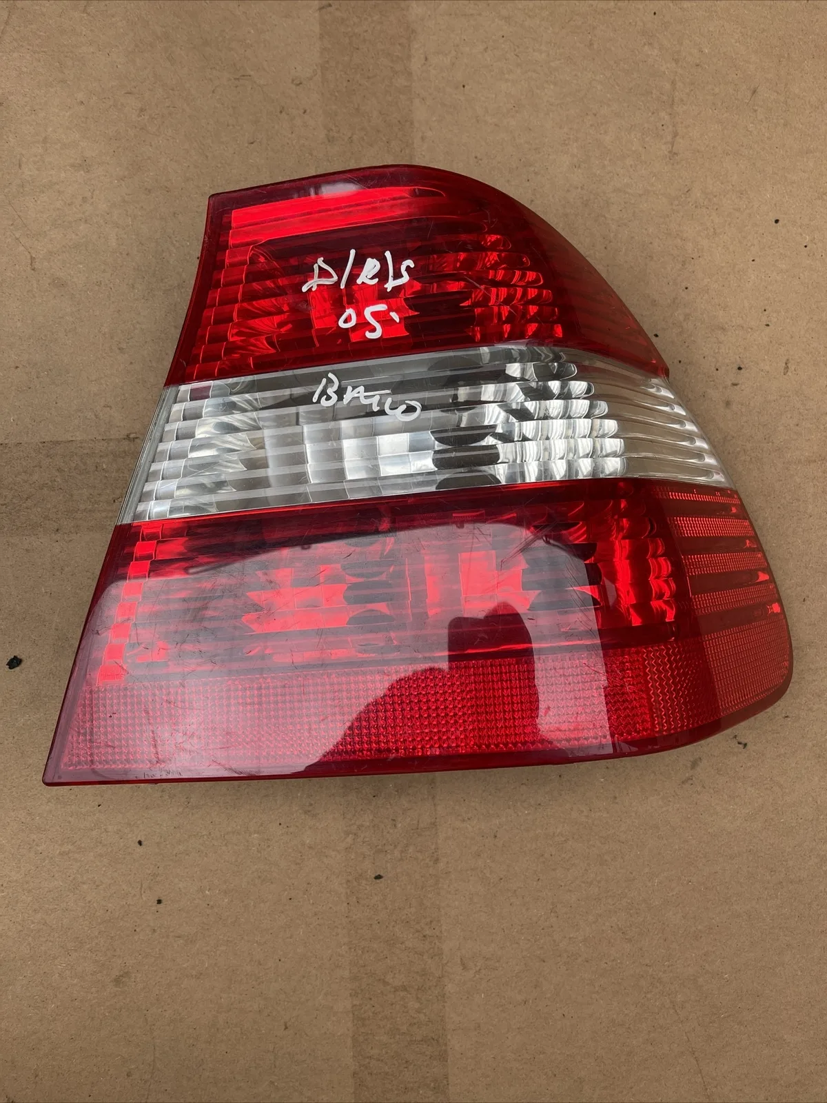 BMW 3 S E46 2000 2005 RIGHT DRIVER SIDE REAR TAIL LIGHTS 694653601 6946536-01