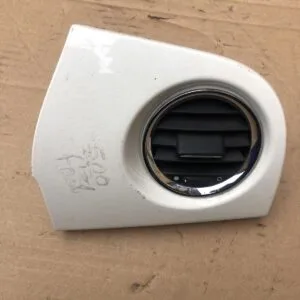 FIAT 500 2007 2015 WHITE DASHBOARD RIGHT VENT WITH PANEL SURROUND DASH 735445998