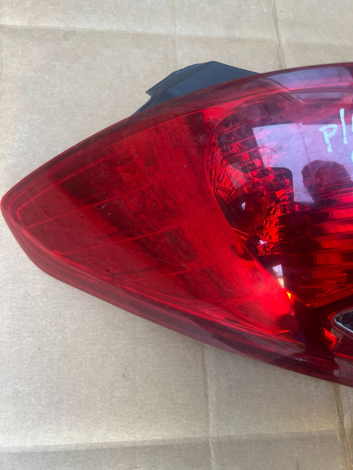 HYUNDAI I20 2009 LEFT PASSENGER SIDE TAIL LIGHT 924011J000 - Image 3
