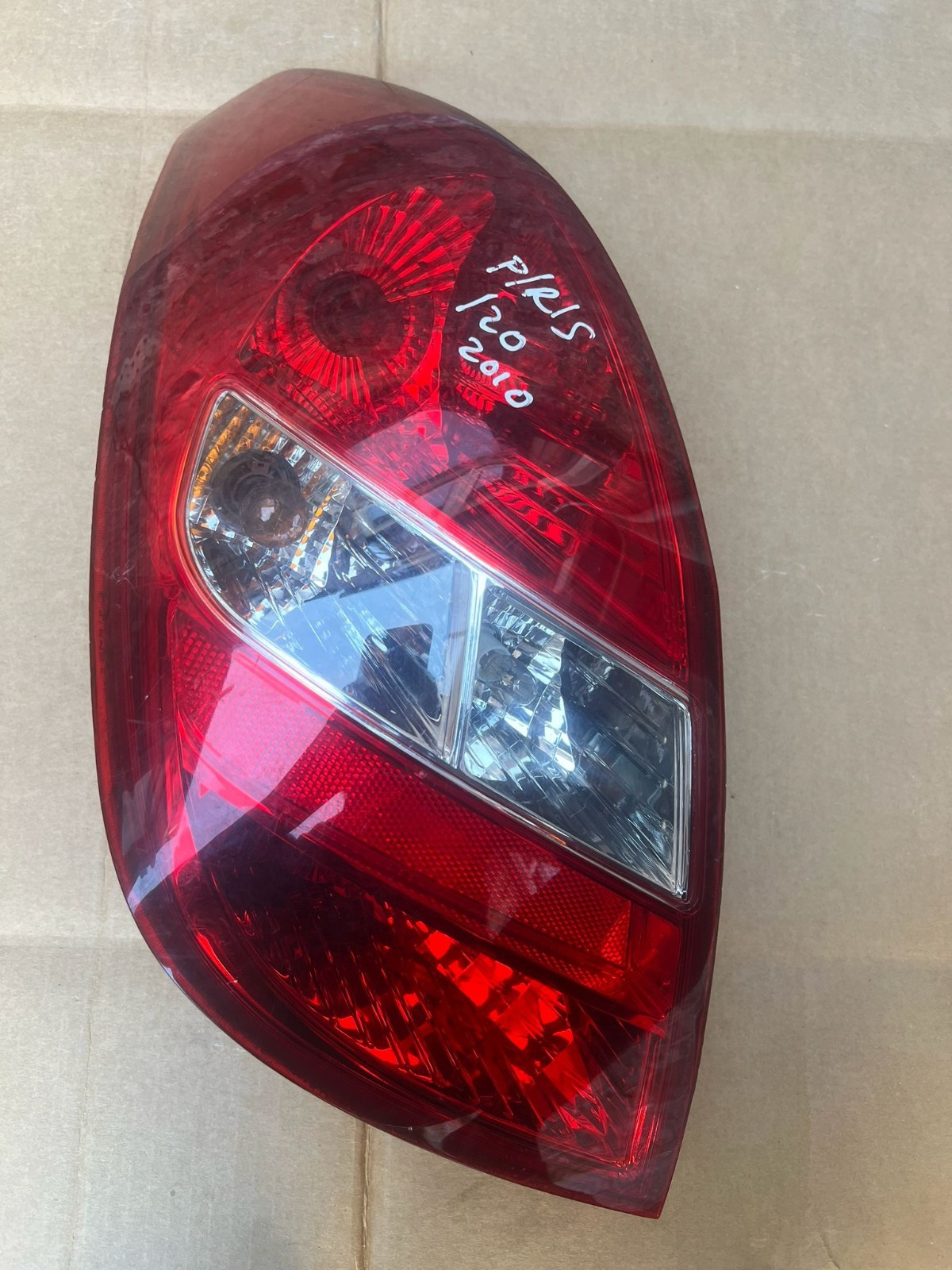 HYUNDAI I20 2009 LEFT PASSENGER SIDE TAIL LIGHT 924011J000