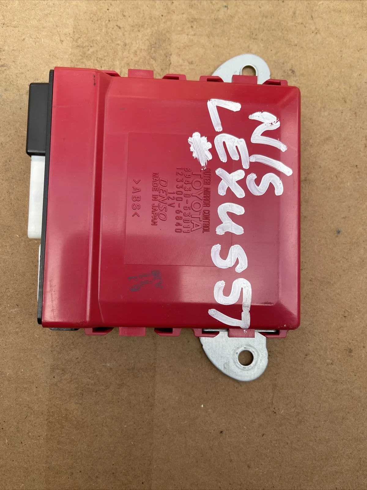 LEXUS IS 2005-2013 LEFT WING MIRROR ELECTRIC CONTROL MODULE 89430-53011 - Image 3