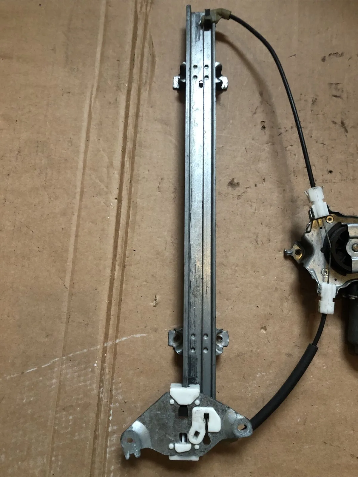 NISSAN NOTE 2006-2014 LEFT PASSENGER SIDE FRONT WINDOW REGULATOR 400927B - Image 4