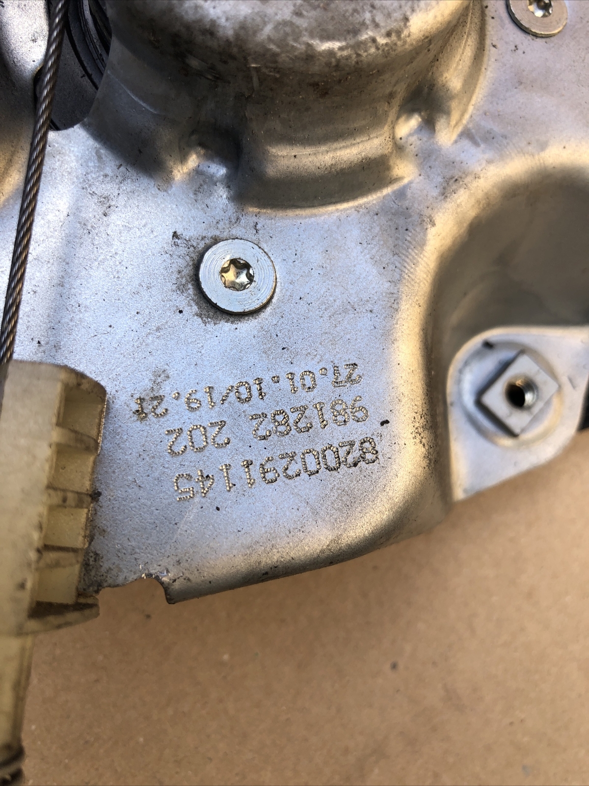 RENAULT CLIO III PASSENGER SIDE DOOR WINDOW REGULATOR WITH MOTOR 8200291145 - Image 3
