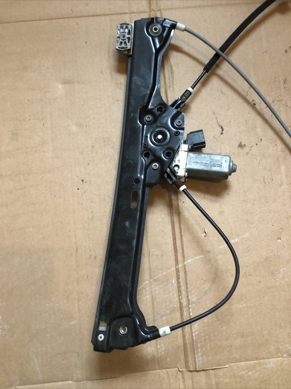BMW 5 SERIES E60 E61 RIGHT DRIVER SIDE FRONT WINDOW MOTOR & REGULATOR BMW6922268 - Image 6