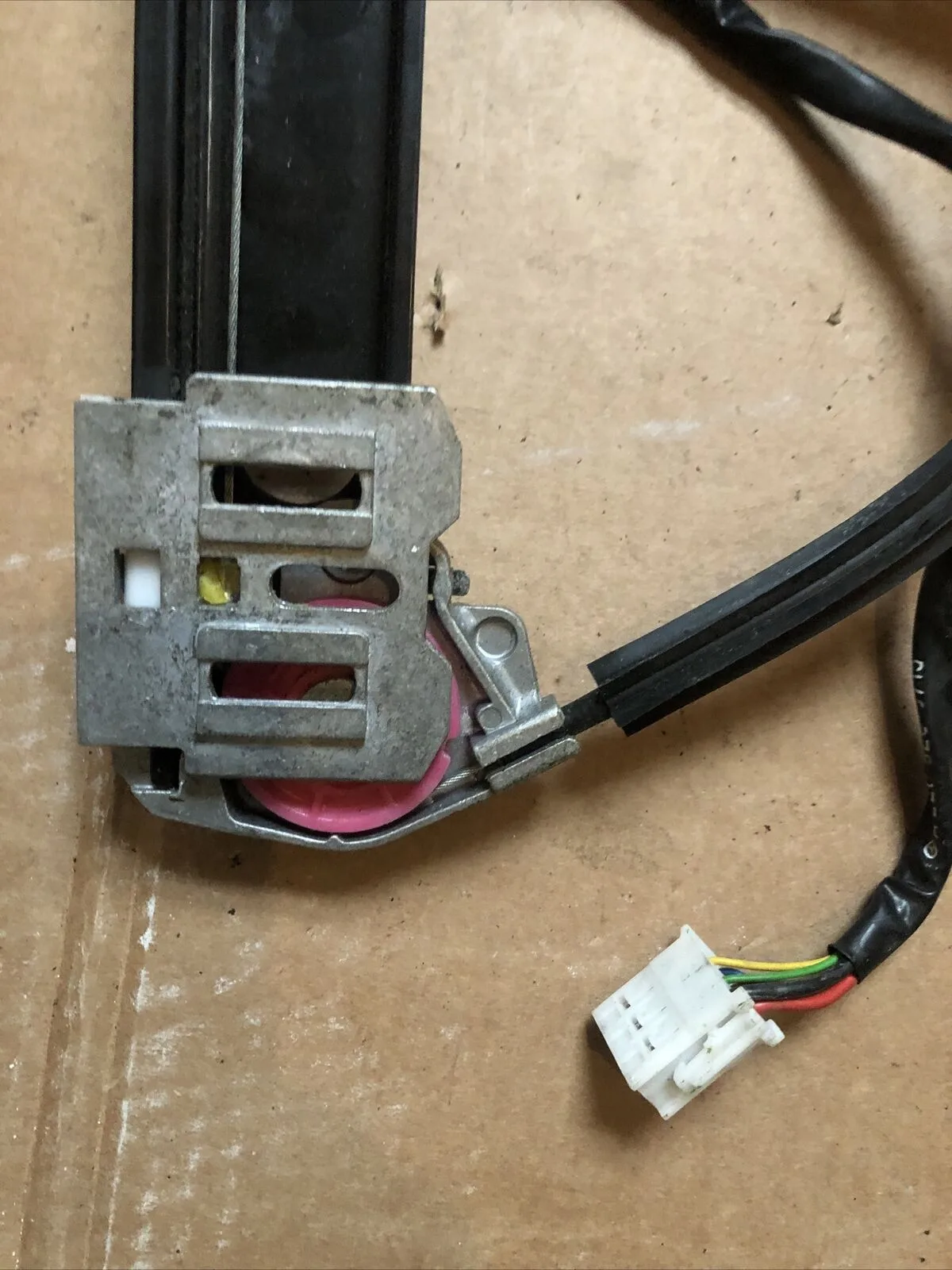 MERCEDES W220 S-CLASS 99-05 NEAR SIDE REAR WINDOW MOTOR & REGULATOR A2207300346 - Image 8