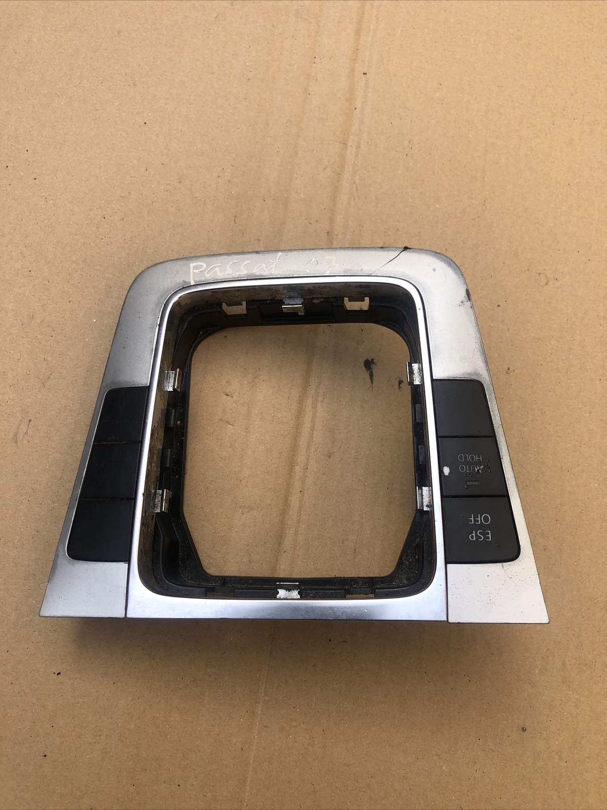 VOLKSWAGEN PASSAT B6 2005-2010 GEAR SHIFTER SURROUND TRIM 3C0864263G - Image 3