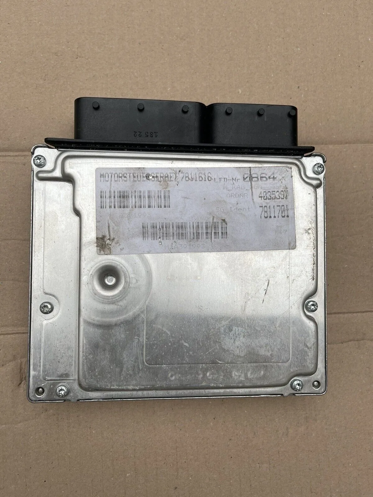 BMW 3 E90 E91 2005-2012 ENGINE CONTROL UNIT MODULE 0281015042 DDE781170101 - Image 4
