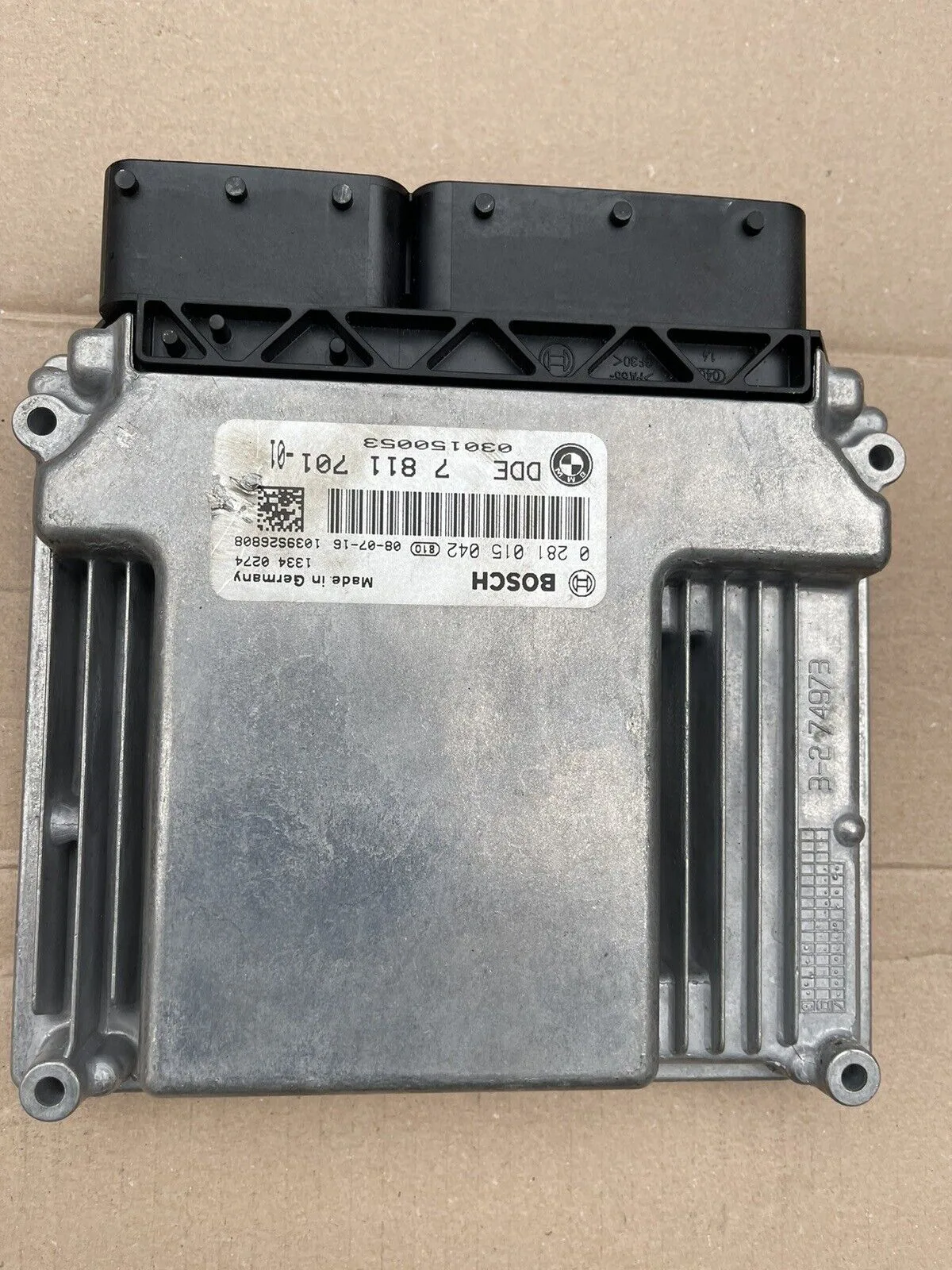 BMW 3 E90 E91 2005-2012 ENGINE CONTROL UNIT MODULE 0281015042 DDE781170101