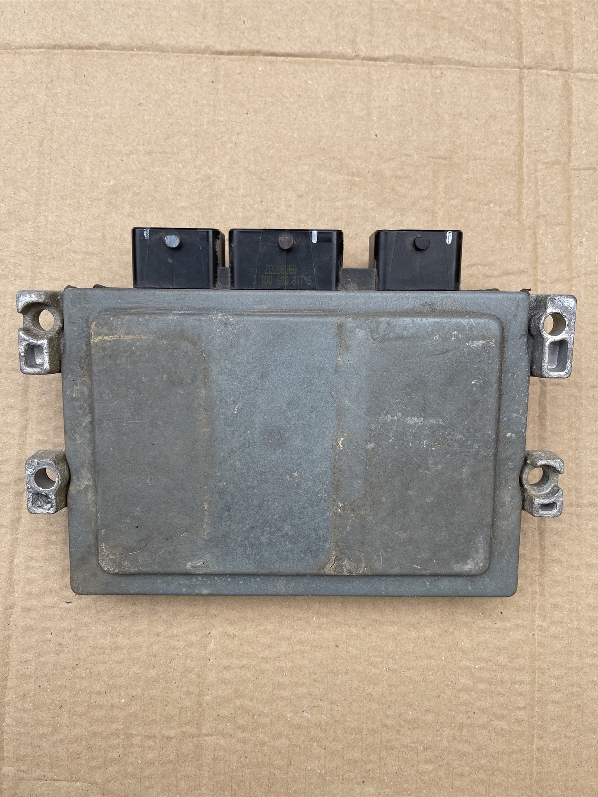 FORD FIESTA MK7 2008-2017 ENGINE CONTROL MODULE UNIT 8V2112A650ADA S180047025 - Image 4