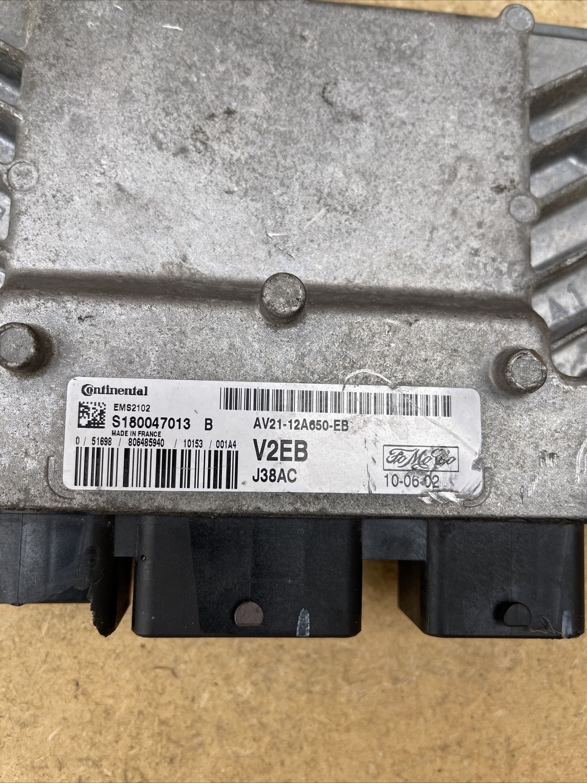 FORD FIESTA VI ENGINE CONTROL UNIT MODULE ECU 8V2112A650BF S180047013 806485940 - Image 2
