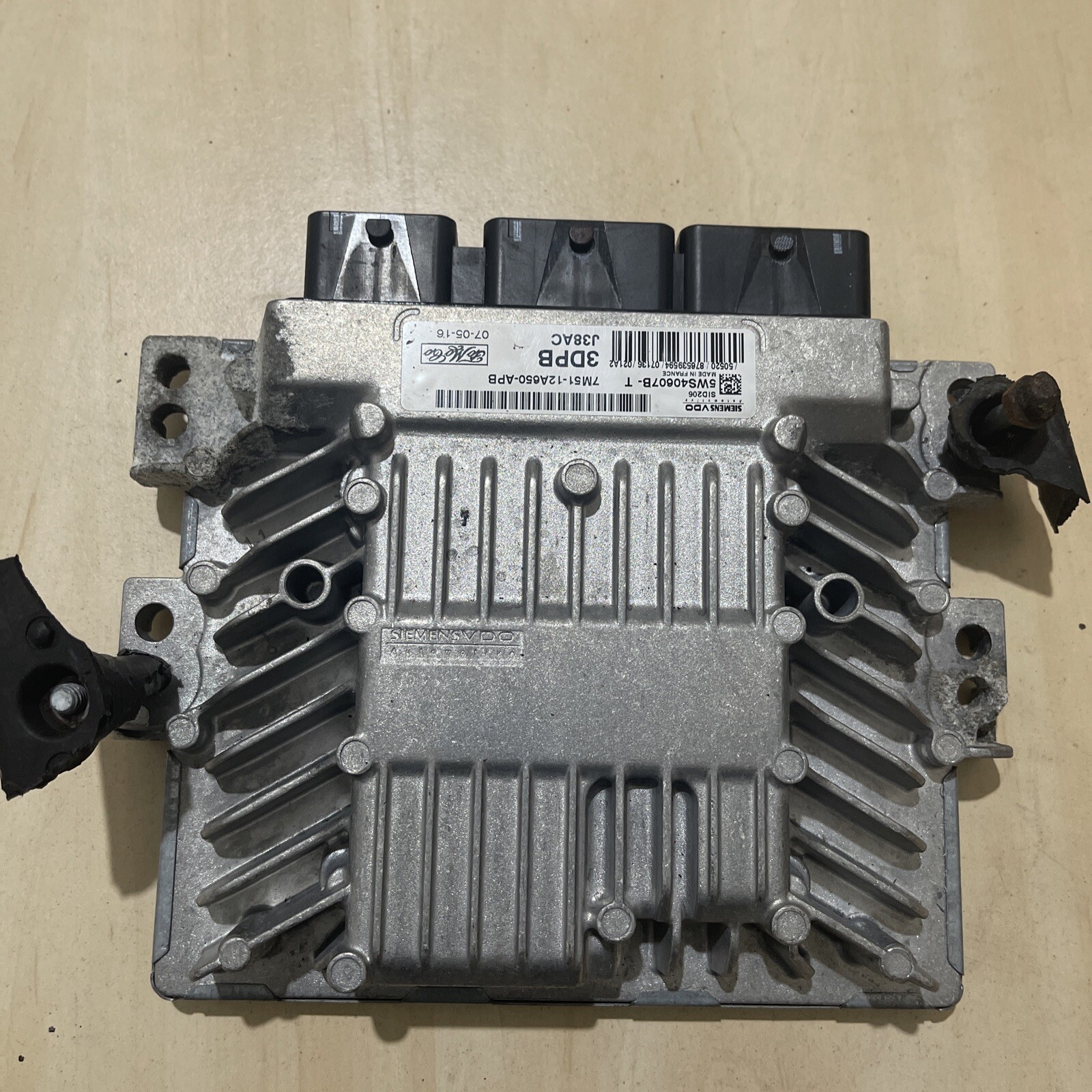 FORD FOCUS MK2 2004-2010 ENGINE CONTROL UNIT MODULE 7M51-12A650-APB 3DPB J38AC