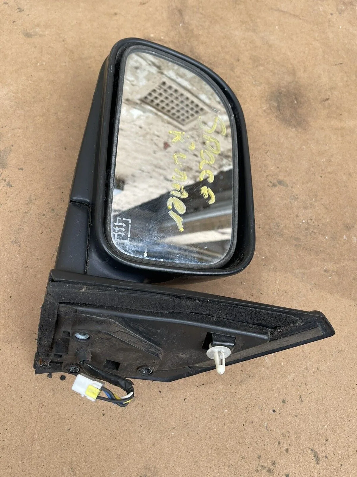MITSUBISHI SPACE RUNNER LEFT PASSENGER SIDE DOOR ELECTRIC WING MIRROR E201821 - Image 5
