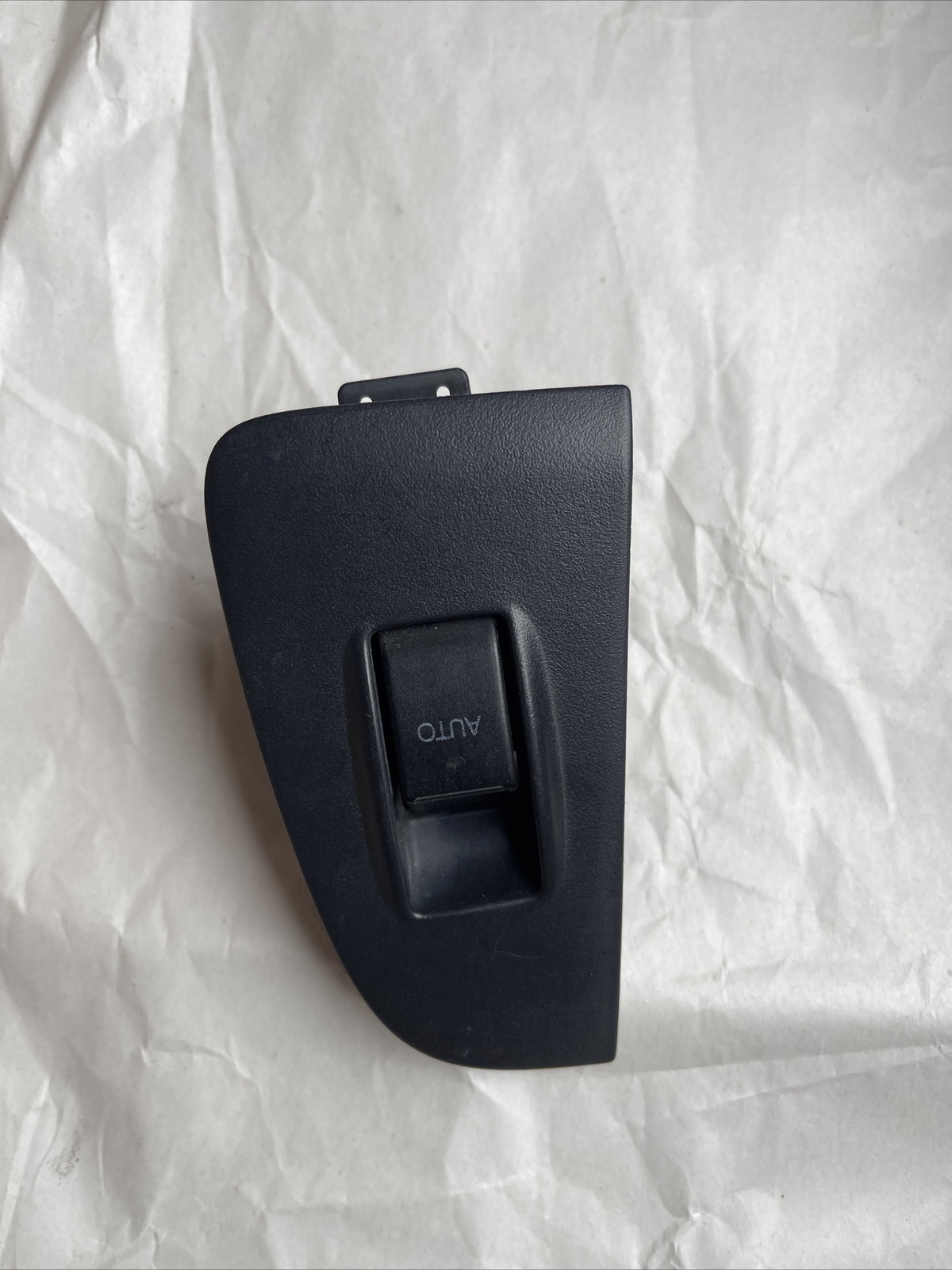 TOYOTA AVENSIS T25 2003-2008 LEFT SIDE FRONT WINDOW CONTROL SWITCH 7423205160 - Image 2