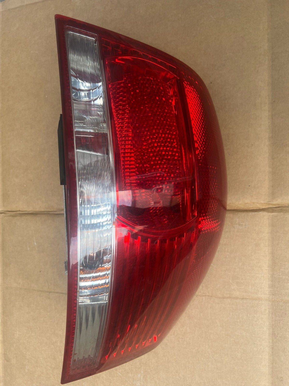 AUDI A3 (8P) 2003-2012 RIGHT DRIVER SIDE REAR TAIL LIGHTS 8P0945096A - Image 10