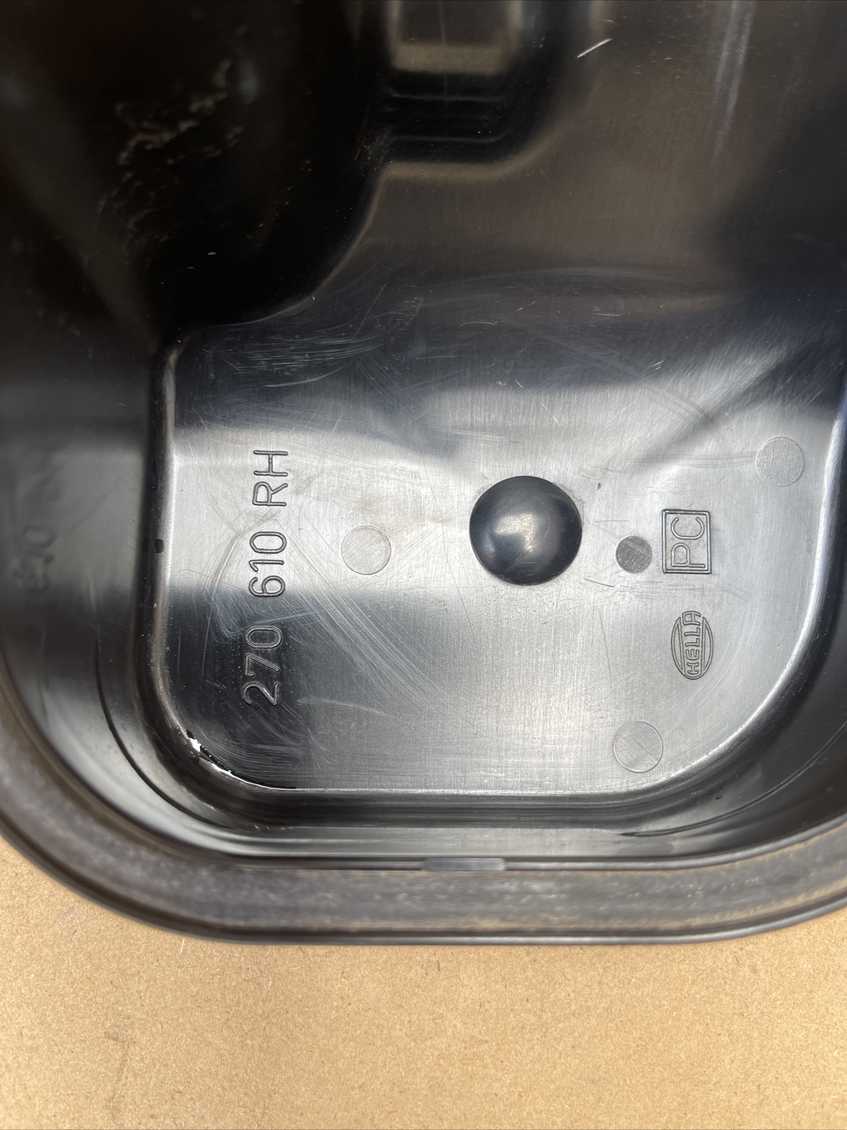 FORD FOCUS C-MAX RIGHT DRIVER SIDE HEADLIGHT HEADLAMP DUST COVER 270610 - Image 4