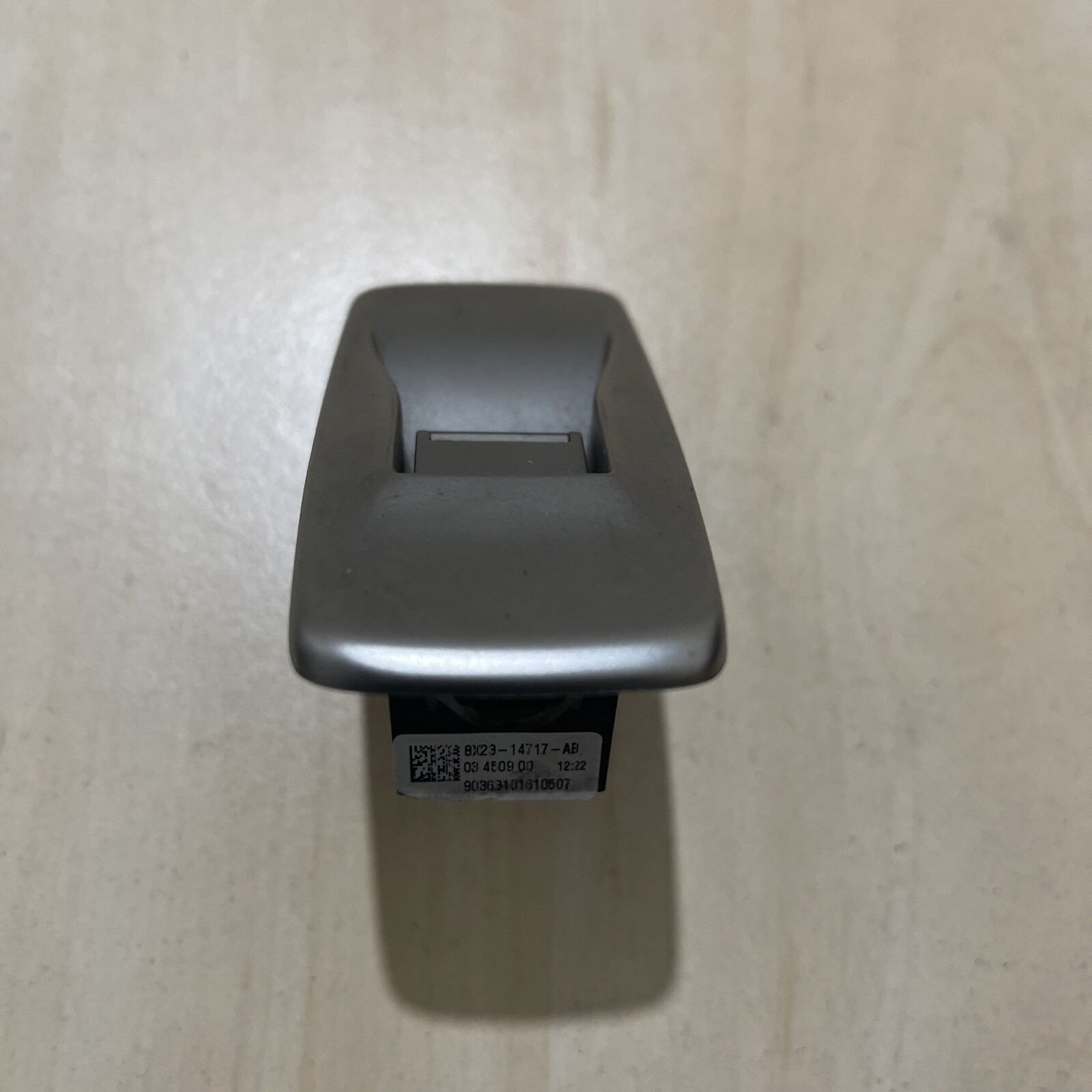 JAGUAR XF 07-15 REAR LEFT OR RIGHT ELECTRIC WINDOW CONTROL SWITCH 8X2314717AB - Image 2