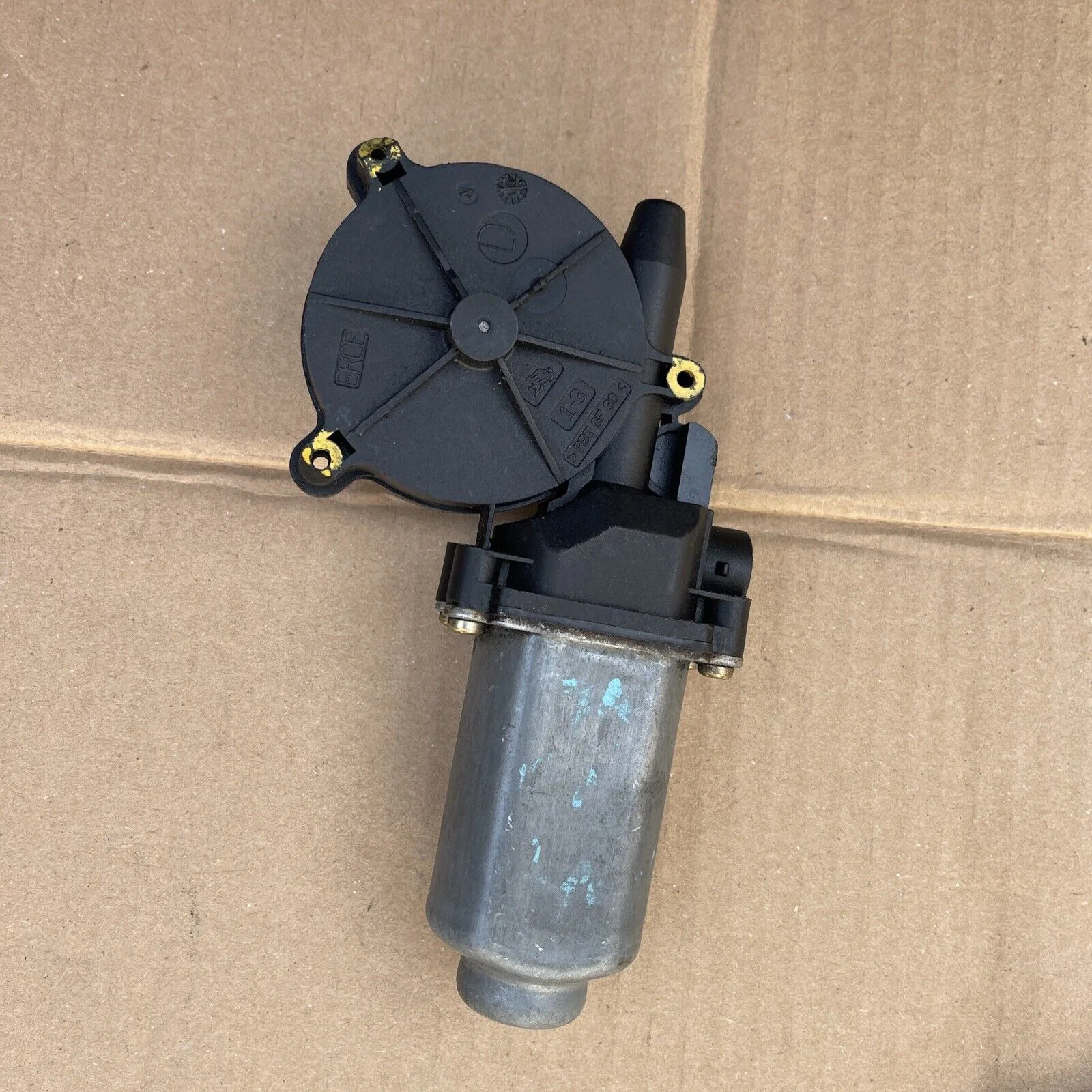 JEEP CHEROKEE 2001-2008 LEFT PASSENGER SIDE DOOR WINDOW REGULATOR MOTOR 400612T1 - Image 4