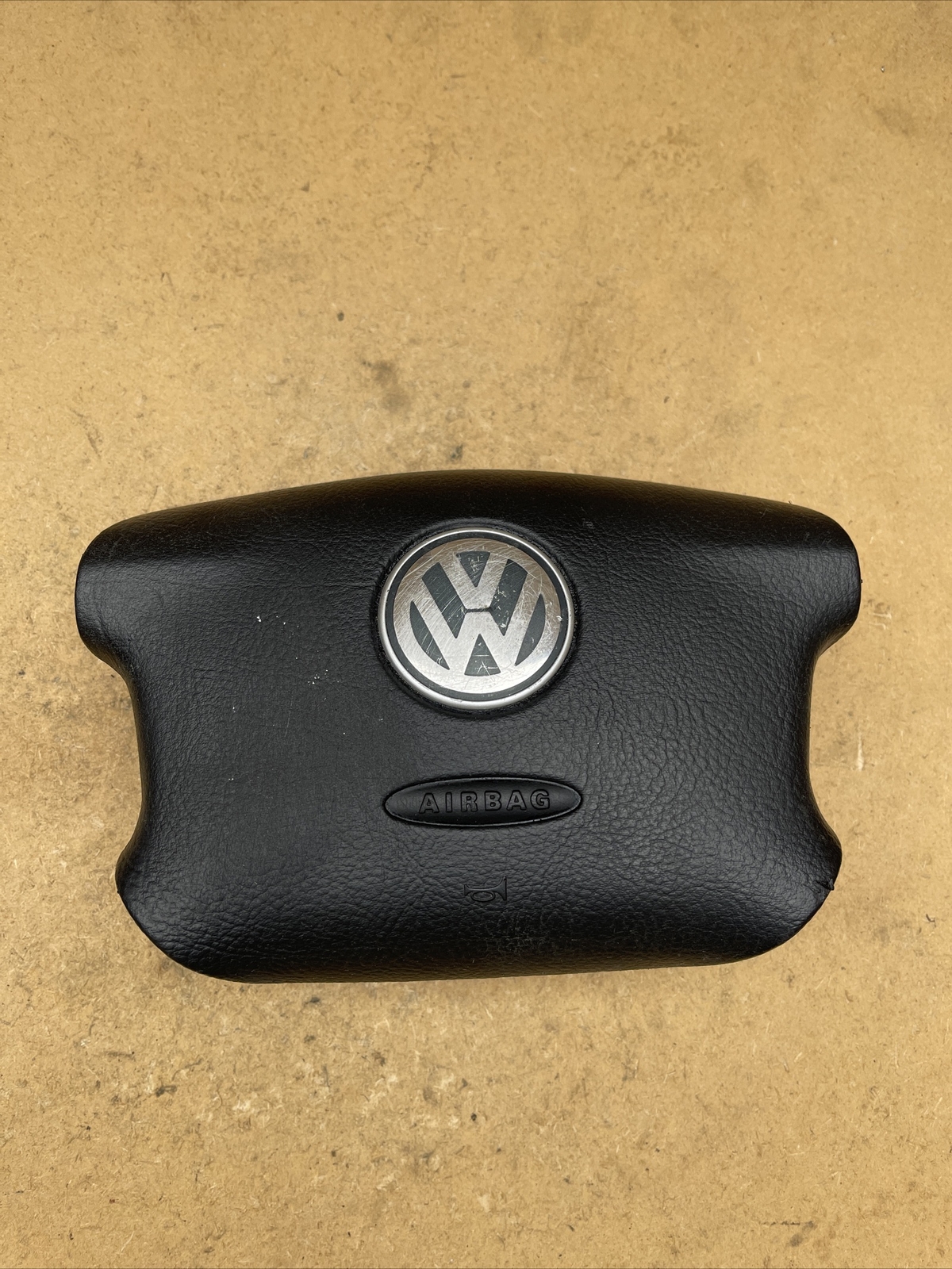 VW GOLF MK4 VARIANT 1997-2004 STEERING WHEEL AIRBAR 3B0880201BM 61377051B
