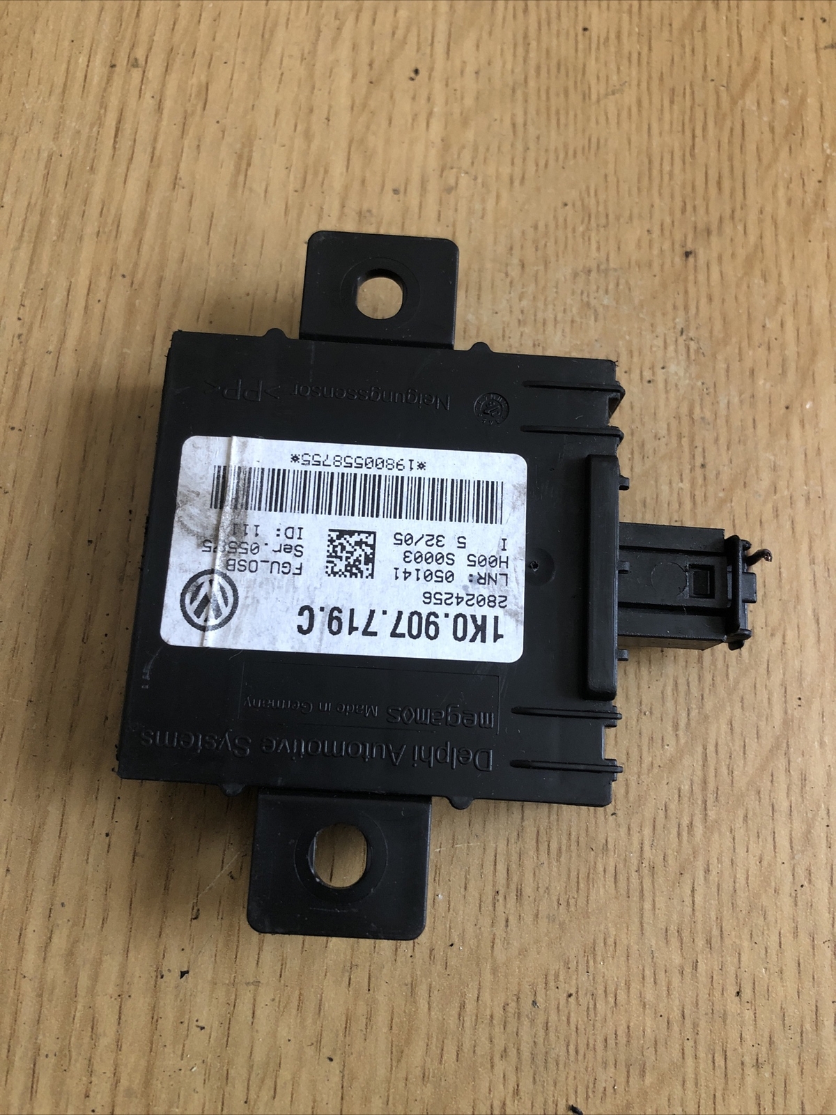 VW GOLF TOUAN JETTA EOS AUDI A3 ANTI THEFT ALARM CONTROL MODULE 1K0907719C - Image 2