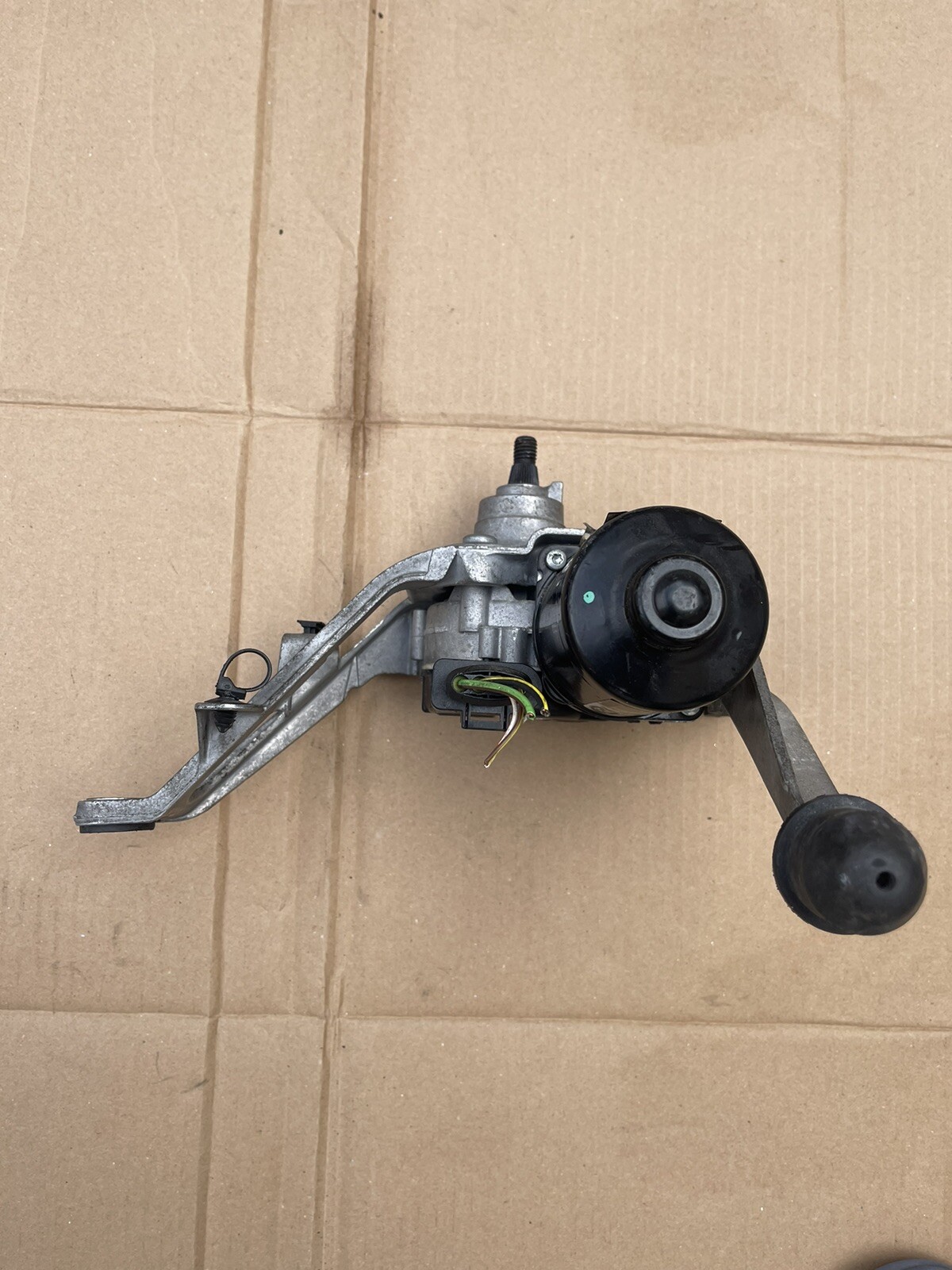FORD B-MAX 2012-2024 PASSENGER SIDE FRONT WIPER MOTOR WITH LINKAGE AV1117504AD - Image 2