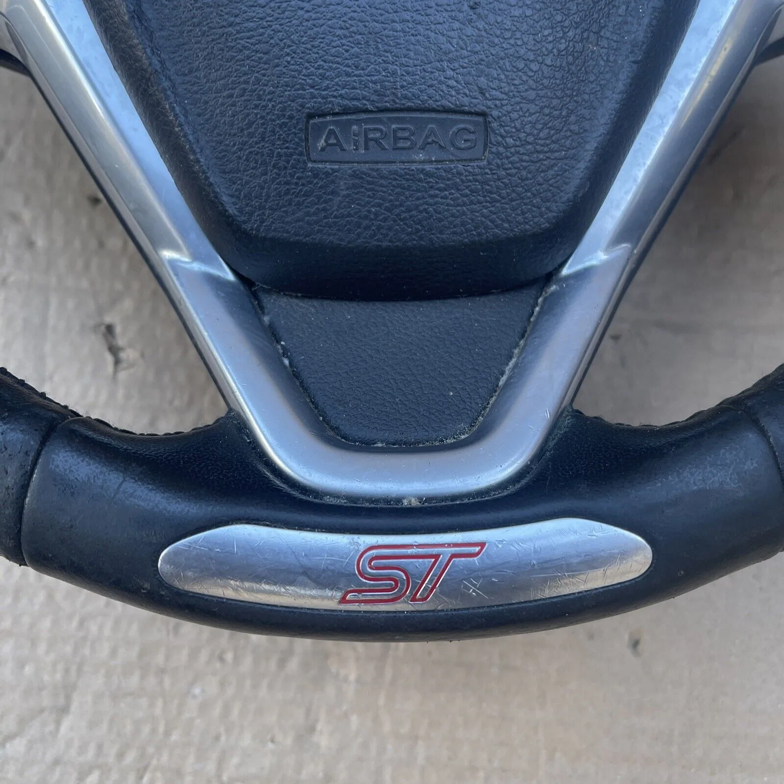 FORD FIESTA MK7 ST180 13-17 DRIVER STEERING WHEEL & AIRBAG 62146360 8V41A042B85 - Image 3