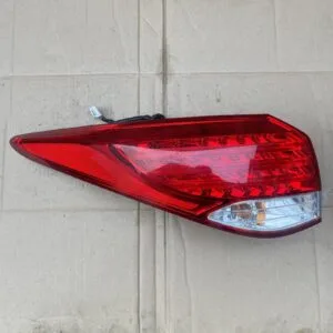 HYUNDAI I40 2011-2015 LEFT PASSENGER SIDE REAR TAIL LIGHTS 924013Z0 924013Z000