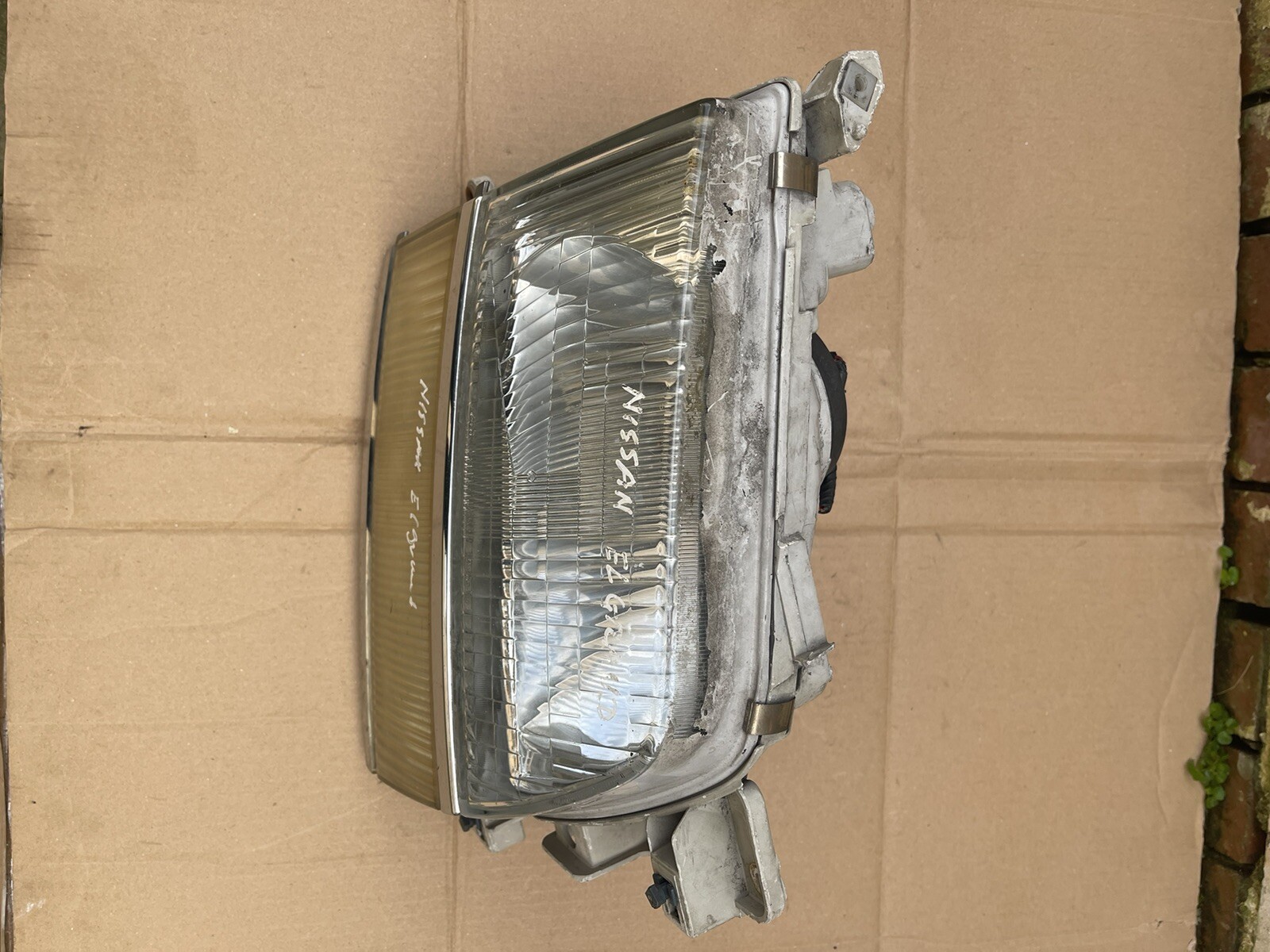 NISSAN ELGRAND 1997-2002 RIGHT SIDE DRIVER HEADLIGHT HEADLAMP 11024726 11424726 - Image 3