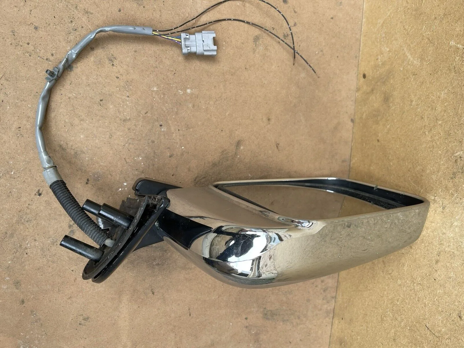 NISSAN NAVARO LEFT PASSENGER SIDE DOOR ELECTRIC WING MIRROR E4012089 - Image 2