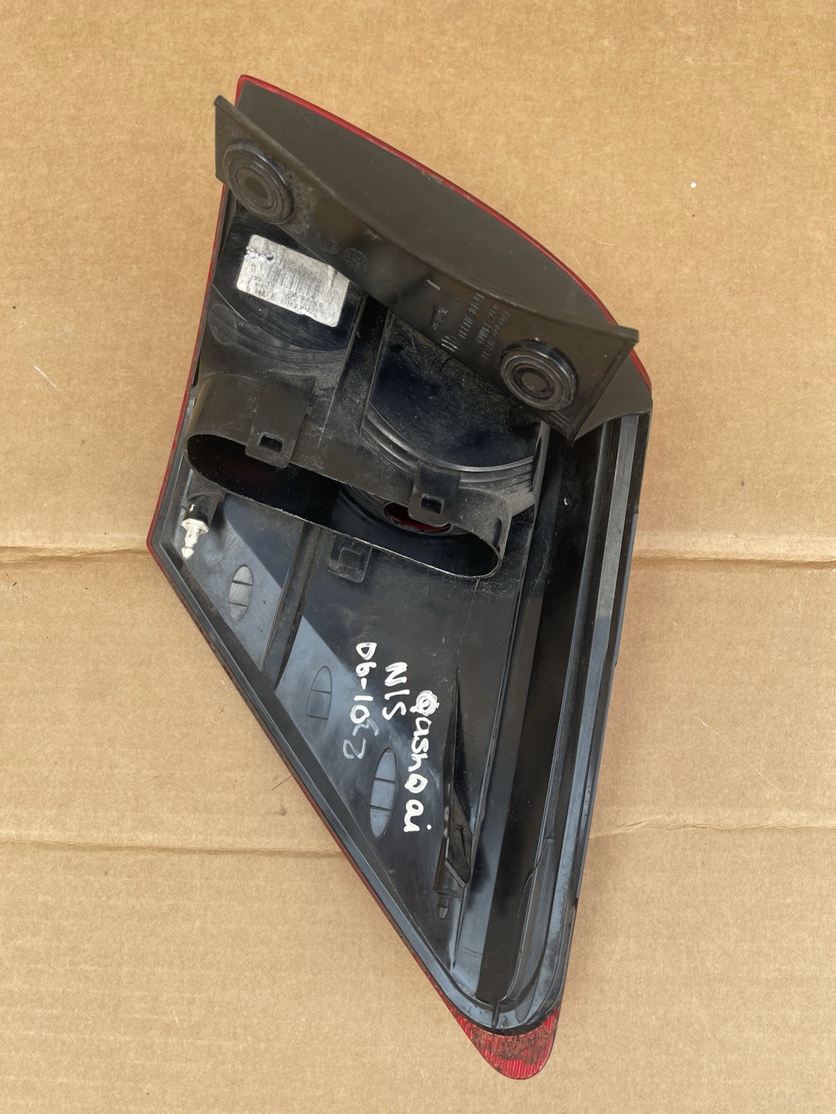 NISSAN QASHQAI / QASHQAI +2 06-10 LEFT PASSENGER SIDE REAR TAIL LIGHTS 89070311 - Image 2
