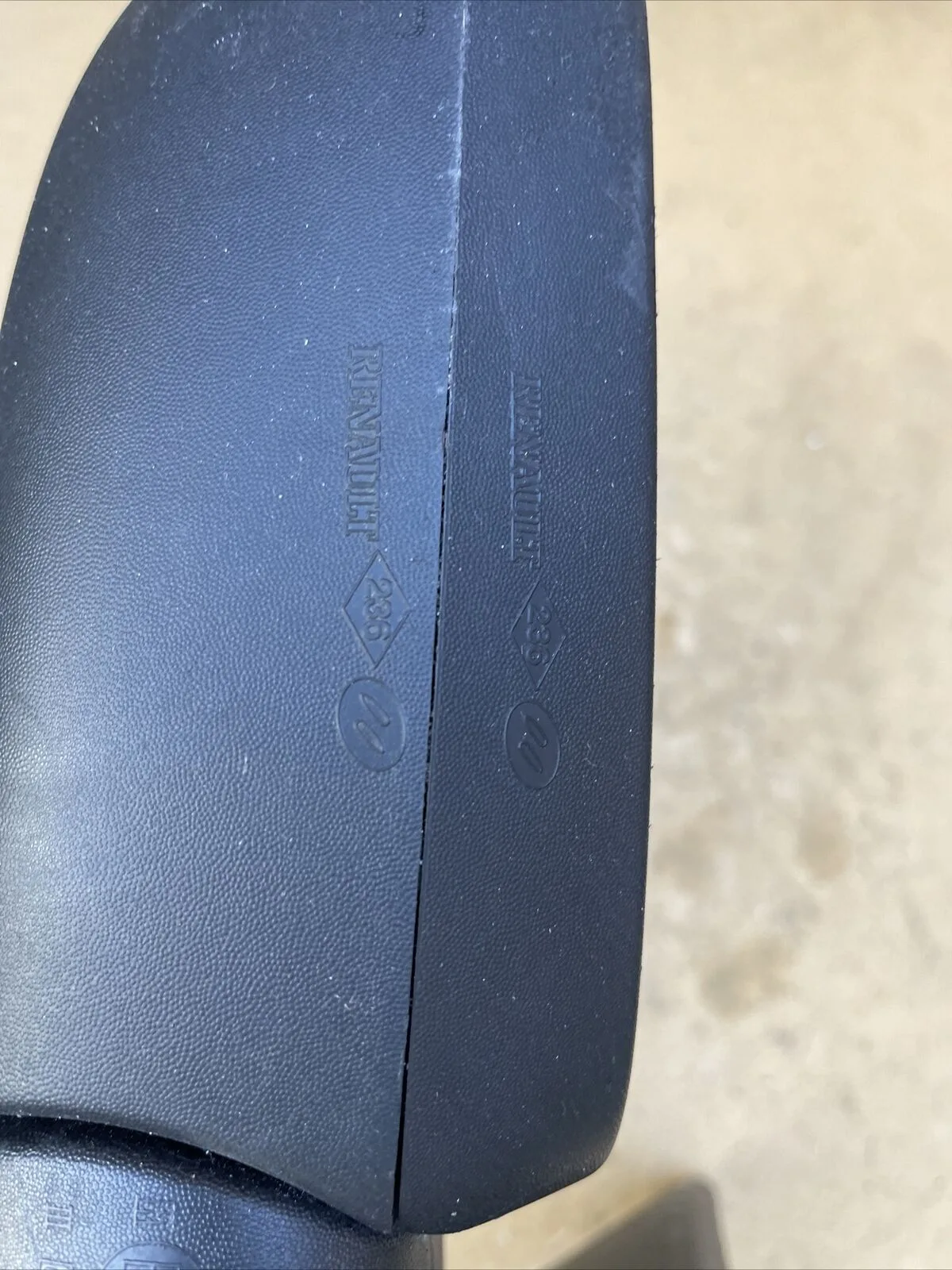RENAULT MEGANE II FRONT PASSENGER SIDE DOOR MANUAL WING MIRROR OEM E9011105 - Image 8