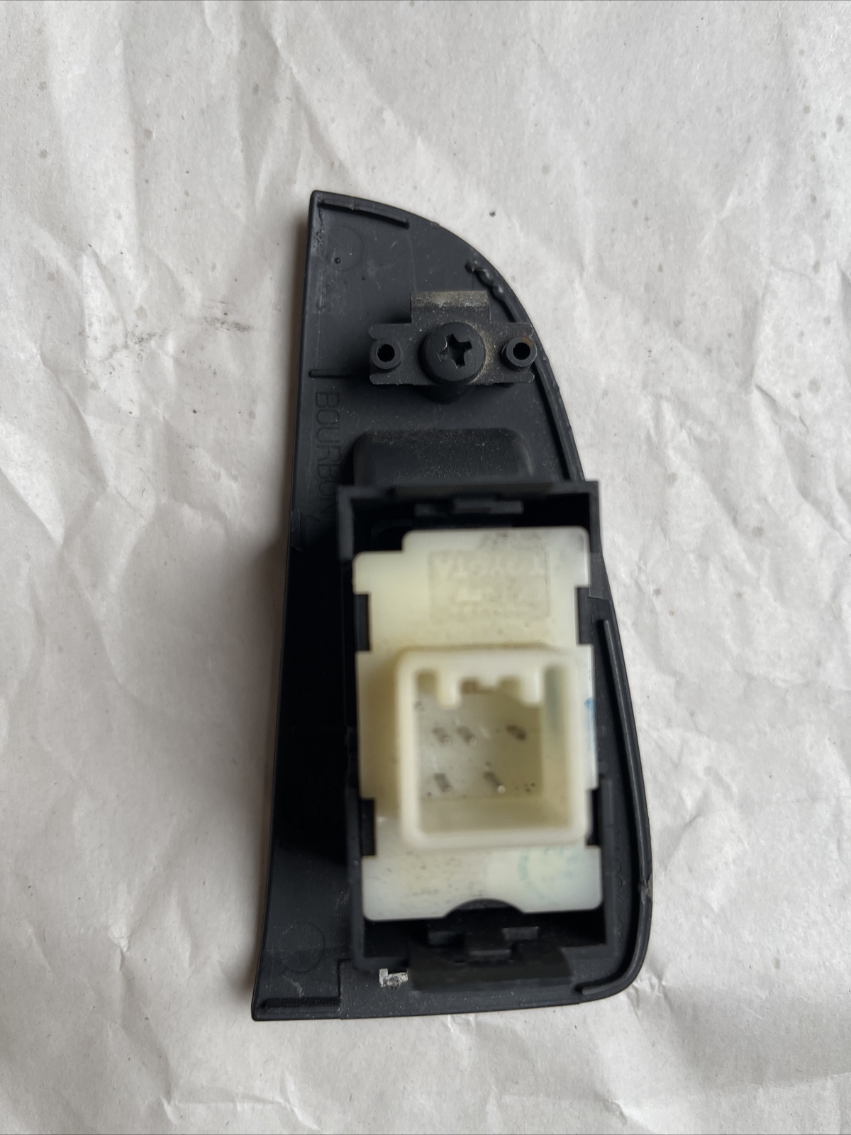 TOYOTA AVENSIS T25 2003-2008 RIGHT SIDE REAR WINDOW CONTROL SWITCH 7427105020 - Image 3