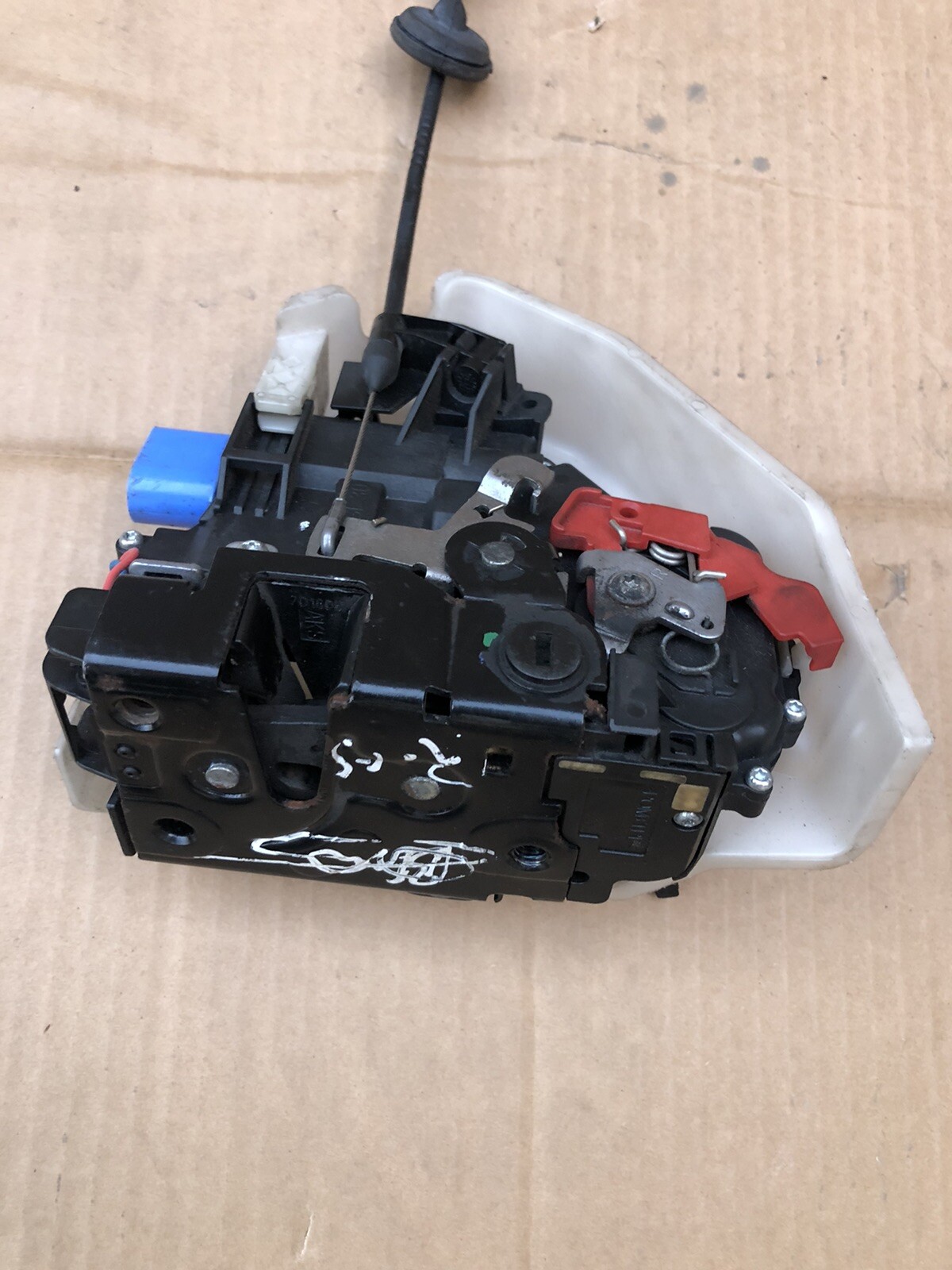 VW VOLKSWAGEN PASSAT B5 FRONT RIGHT SIDE DOOR LOCK MECHANISM 3B4839350 - Image 4