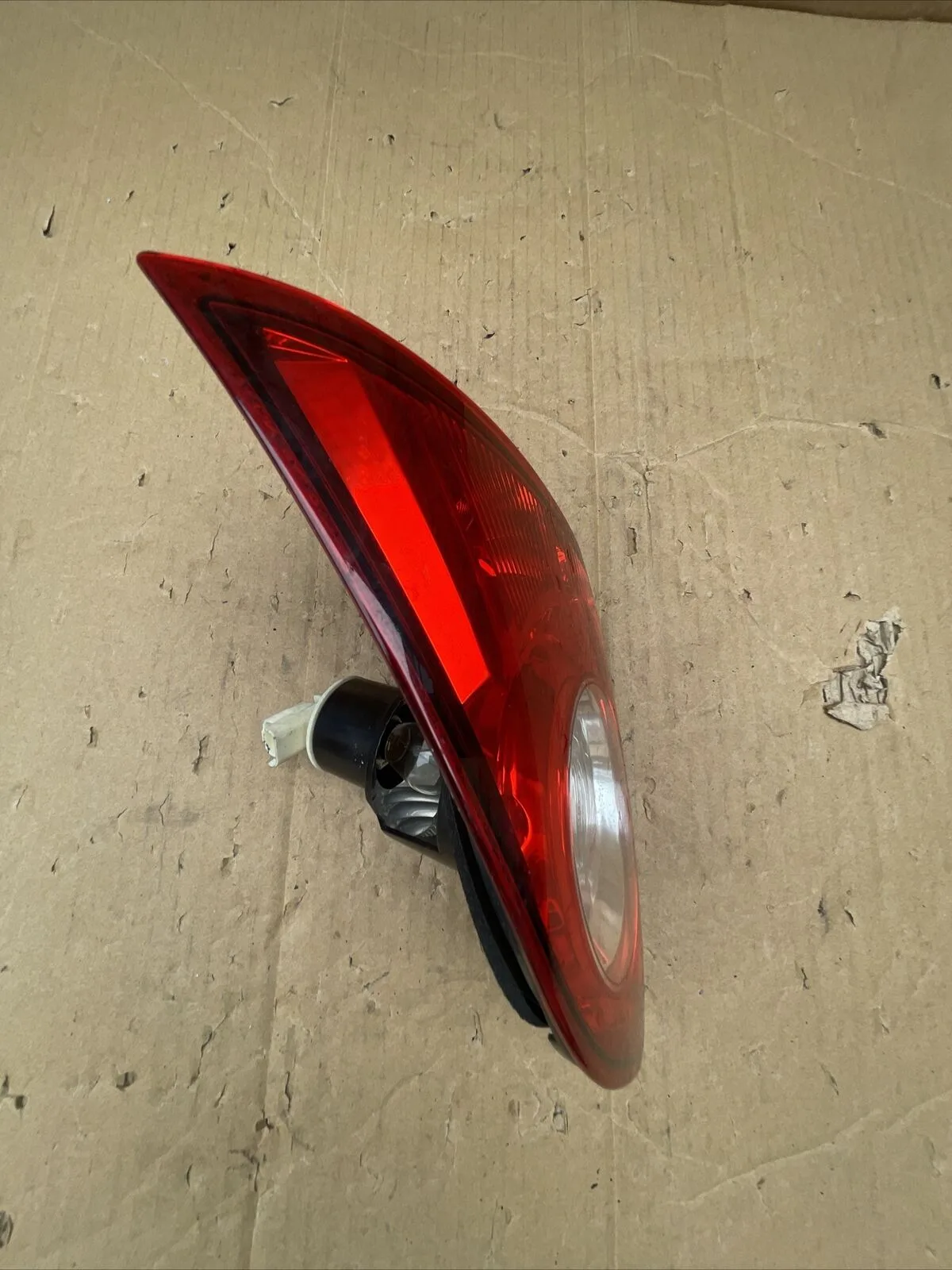 NISSAN QASHQAI 2007-2013 RIGHT DRIVER SIDE REAR TAIL LIGHT 89071064 26550JD800 - Image 2