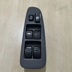 TOYOTA PREVIA XR30 RX40 2000-2006 FRONT DRIVER SIDE CONTROL SWITCHE 8404028010