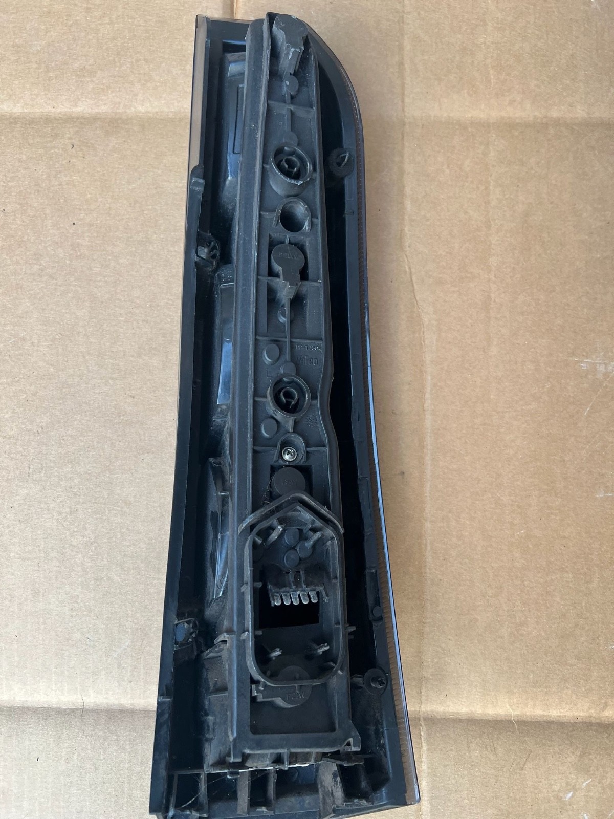 VAUXHALL MERIVA 2001-2006 LEFT PASSENGER SIDE REAR TAIL LIGHT 13196002 - Image 3