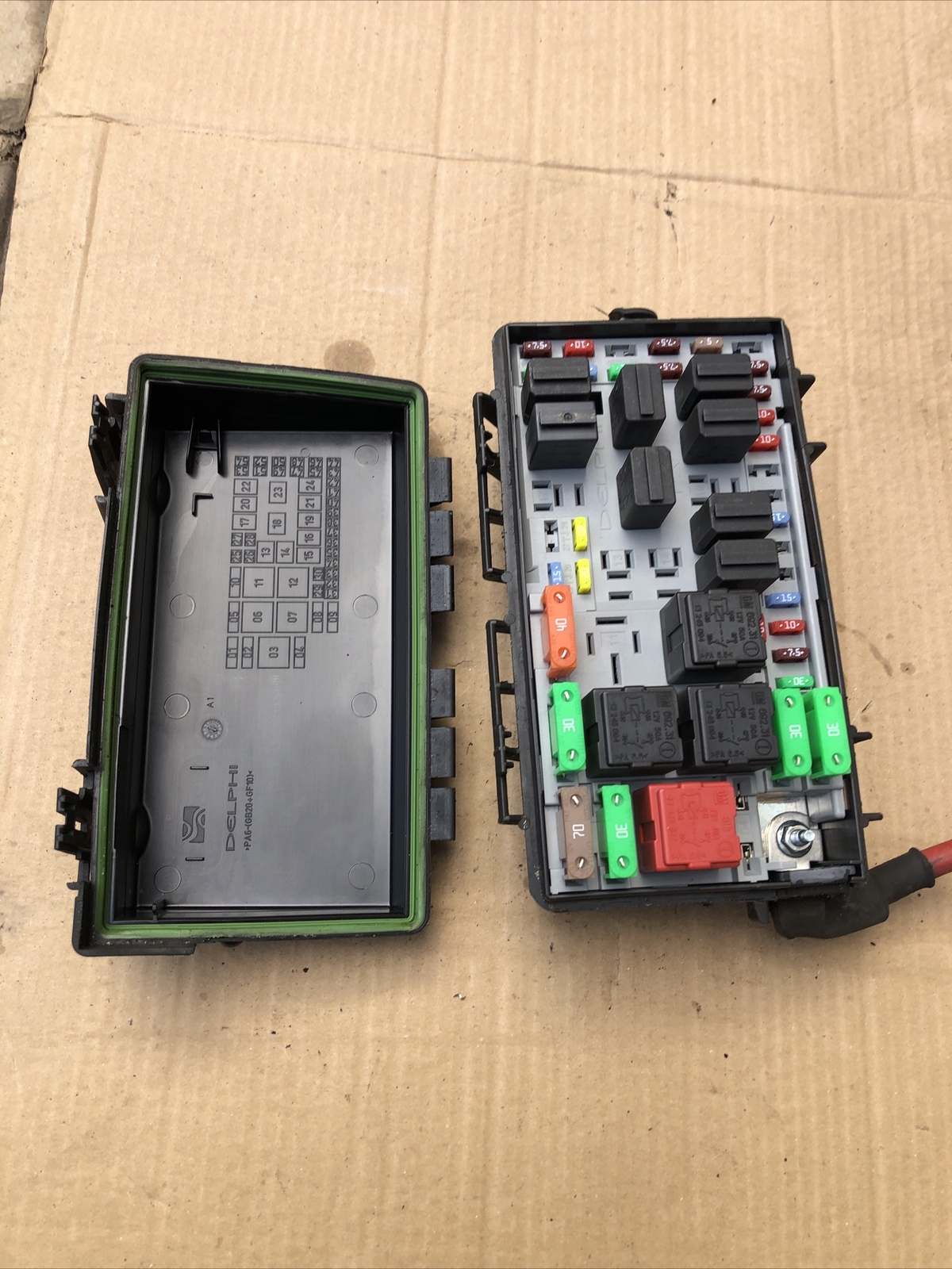 VAUXHALL OPEL CORSA D 2006 2014 FUSE RELAY BOX BODY MODULE 13217392 - Image 7