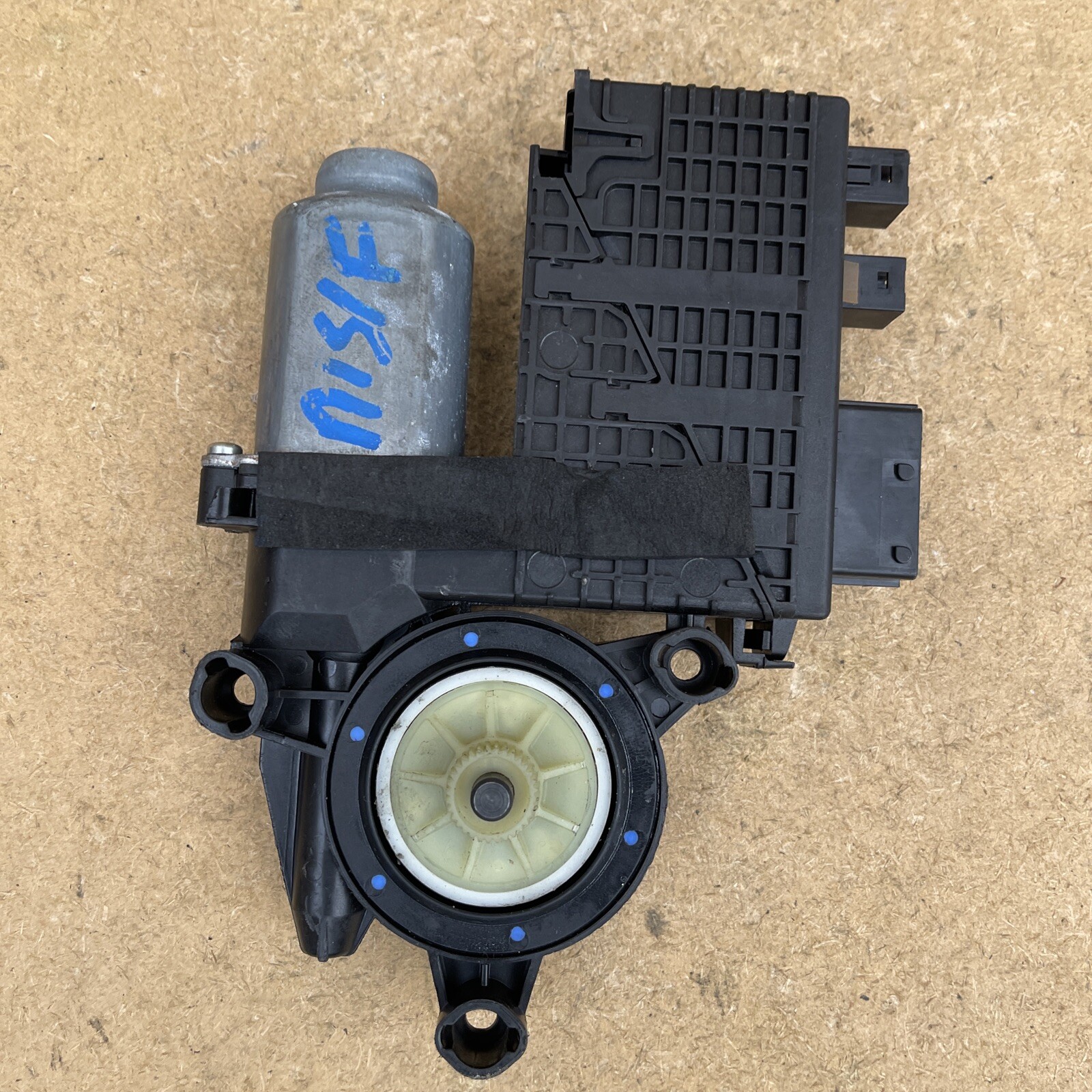 CITROEN C4 GRAND PICASSO FRONT LEFT PASSENGER WINDOW MOTOR REGULATOR 9654087880 - Image 3