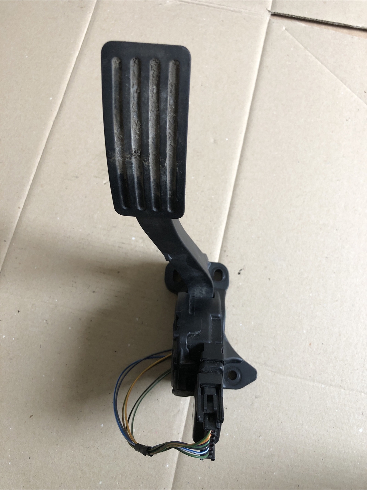 FORD TRANSIT ACCELERATOR PEDAL ELECTRIC 6C119F836CC 6PV00923810