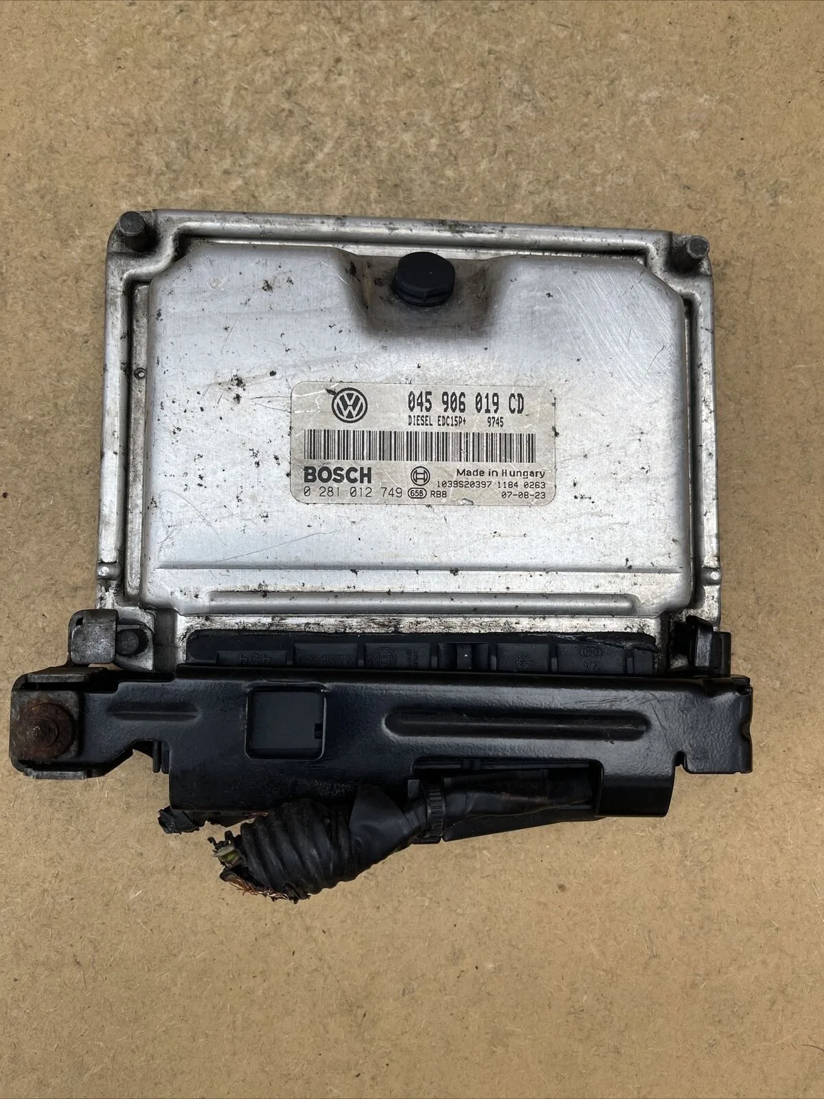 SKODA FABIA MK2 2006-2014 ENGINE CONTROL UNIT MODULE ECU 045906019CD 0281012749