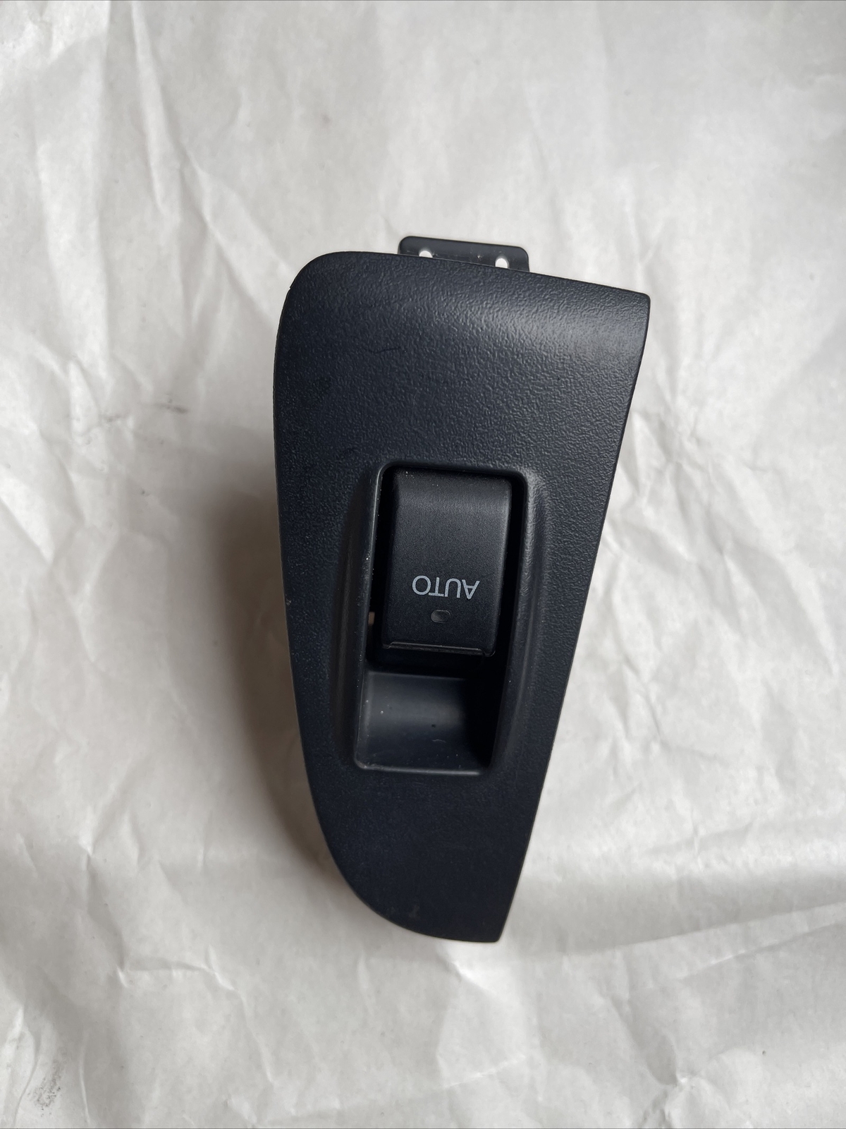 TOYOTA AVENSIS T25 2003-2008 LEFT SIDE REAR WINDOW CONTROL SWITCH 7427205020 - Image 2