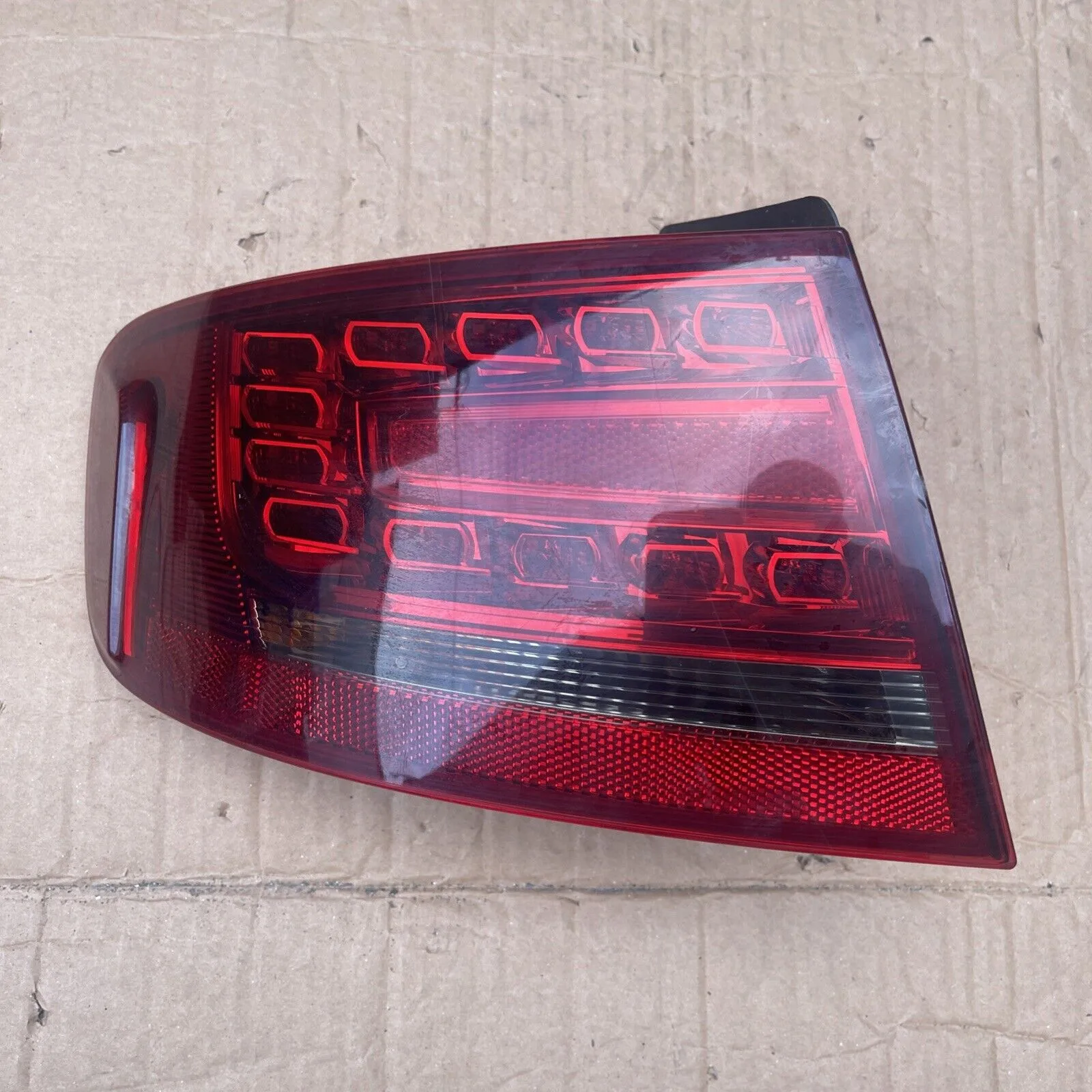 AUDI A4 B8 8K 07-15 LEFT PASSENGER SIDE REAR TAIL LIGHTS 8K5945095K 17126901