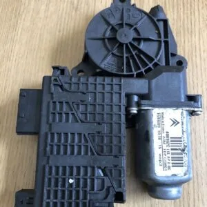 CITROEN C4 GRAND PICASSO O/S FRONT RIGHT SIDE WINDOW REGULATOR MOTOR 9682495780