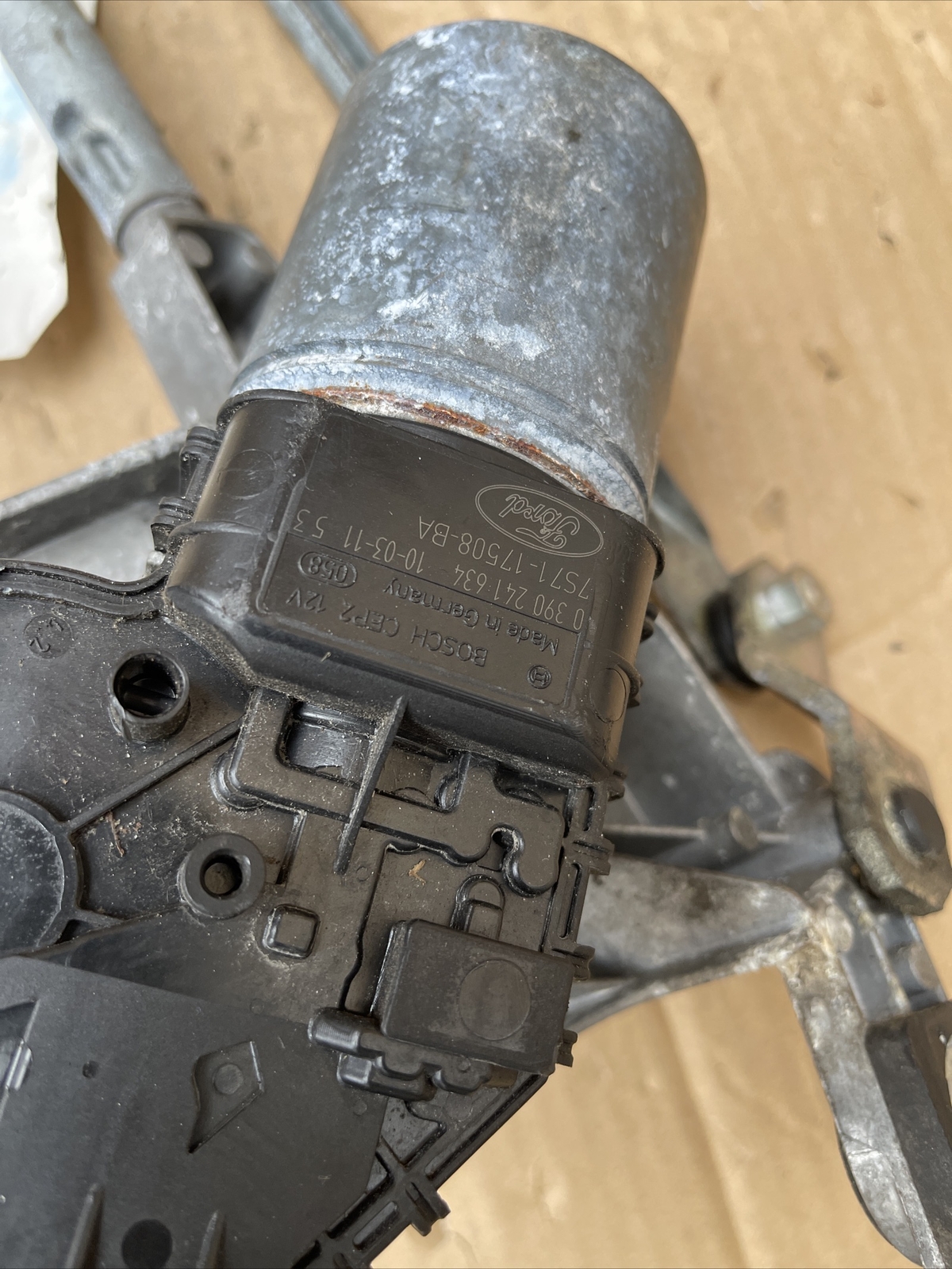 FORD MONDEO IV (BA7) 07-14 FRONT WIPER MOTOR AND LINKAGE 7S7117504BC 7S7117508BA - Image 2