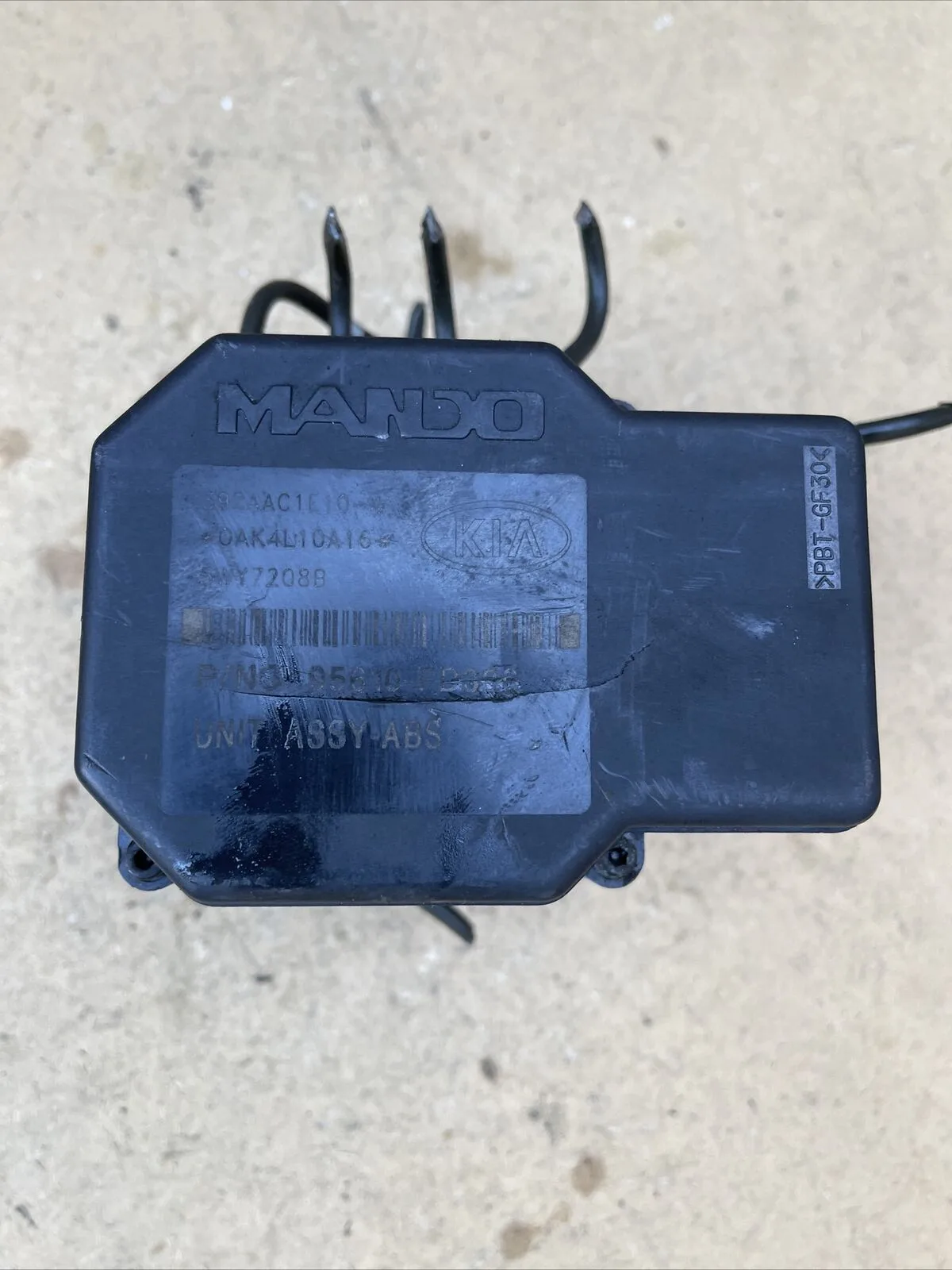 KIA RIO ABS PUMP CONTROL MODULE UNIT 58970-FD100 BH60103900